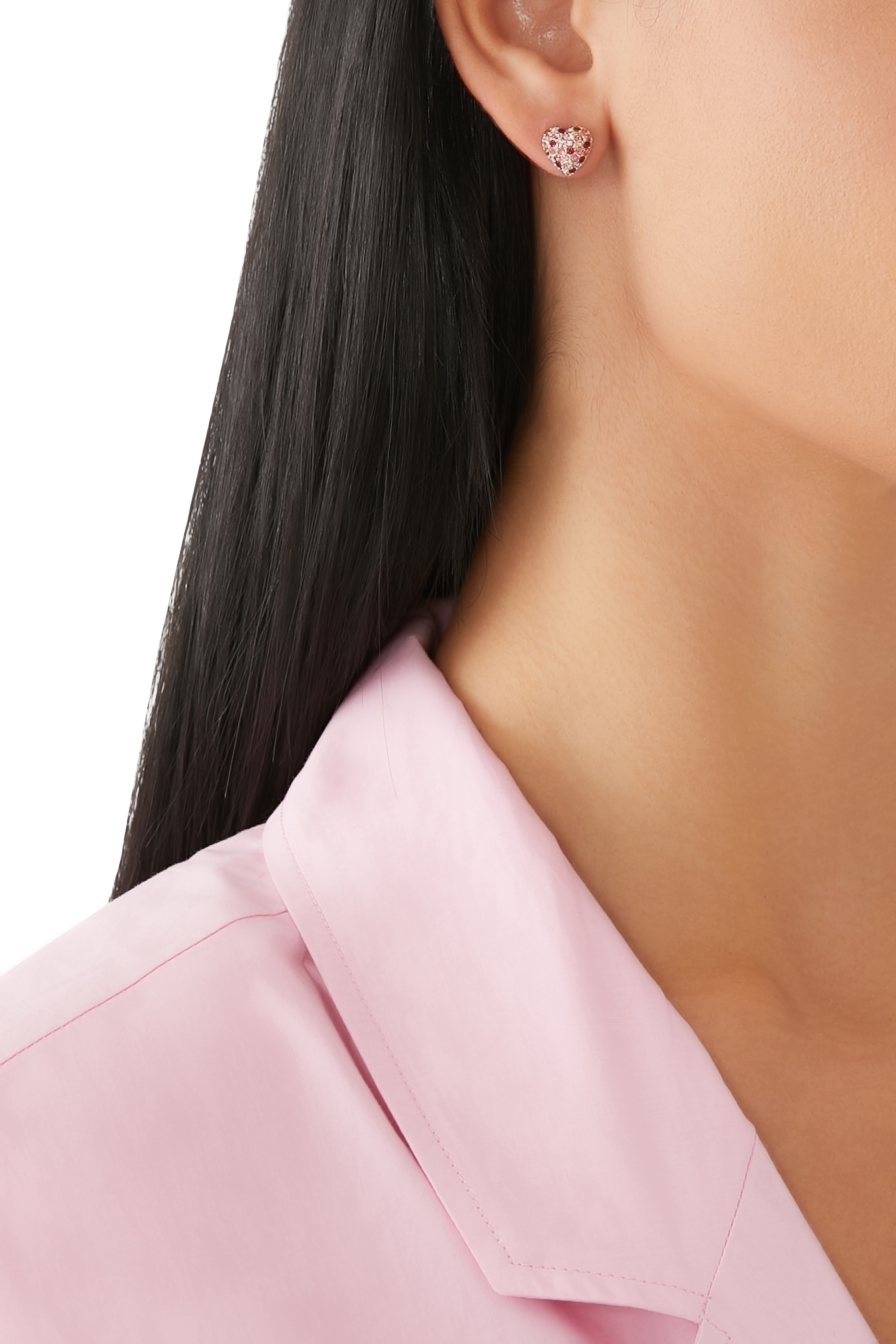 أقراط بتصميم قلب مرصعة بأحجار بافيه