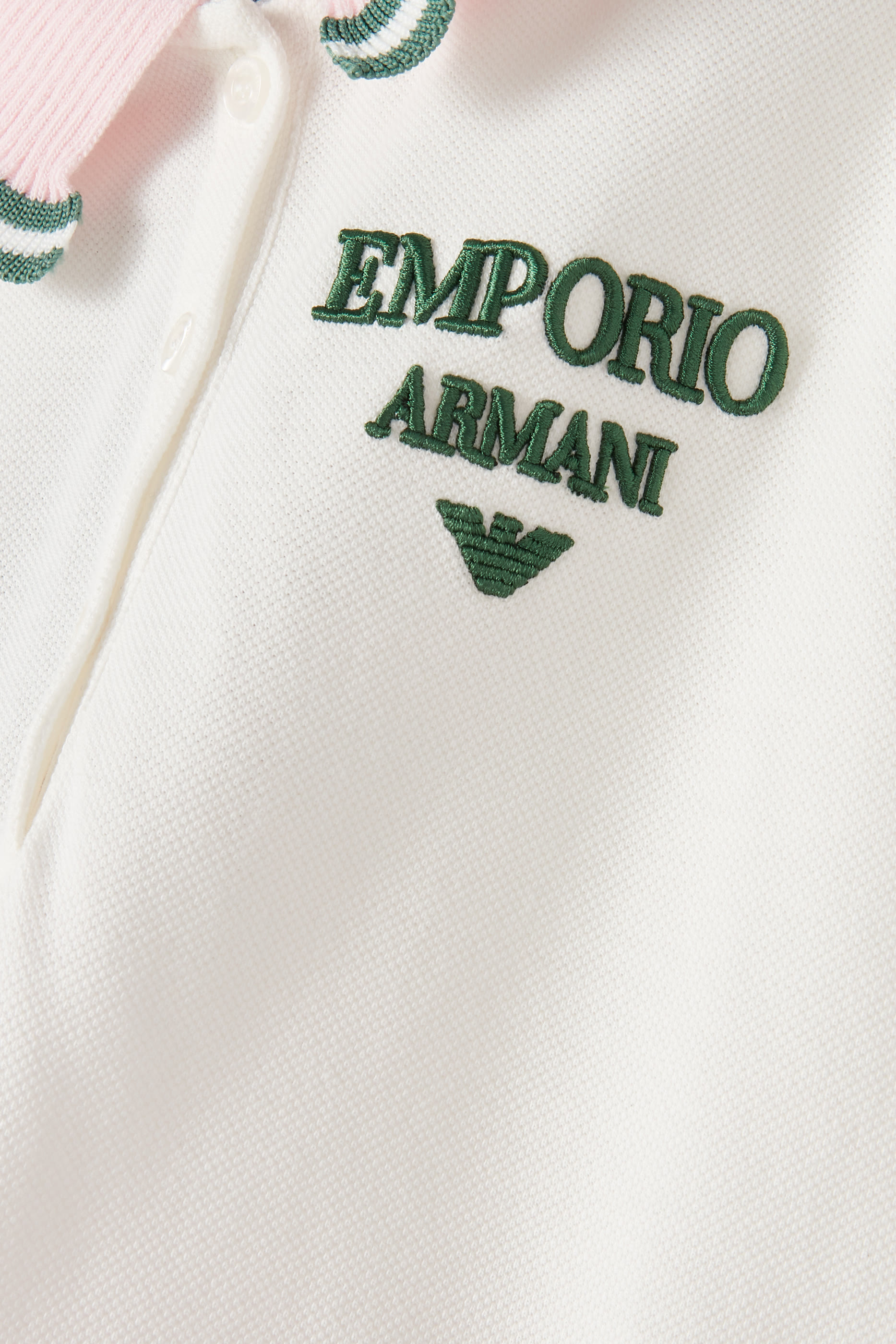 فستان بتصميم قميص بولو بطيات وشعار الماركة للأطفال