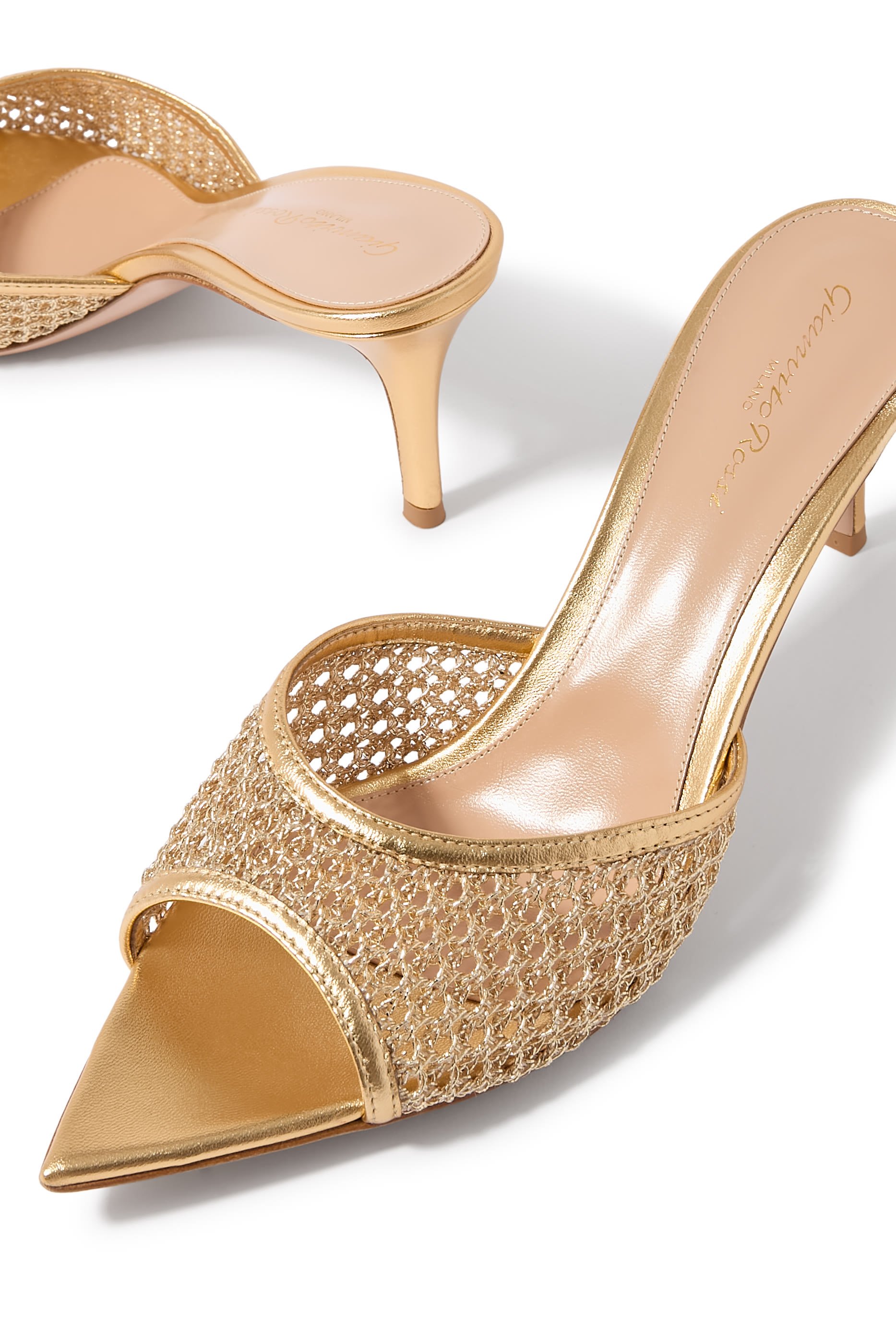 حذاء دوروتيا مفتوح من الخلف 70