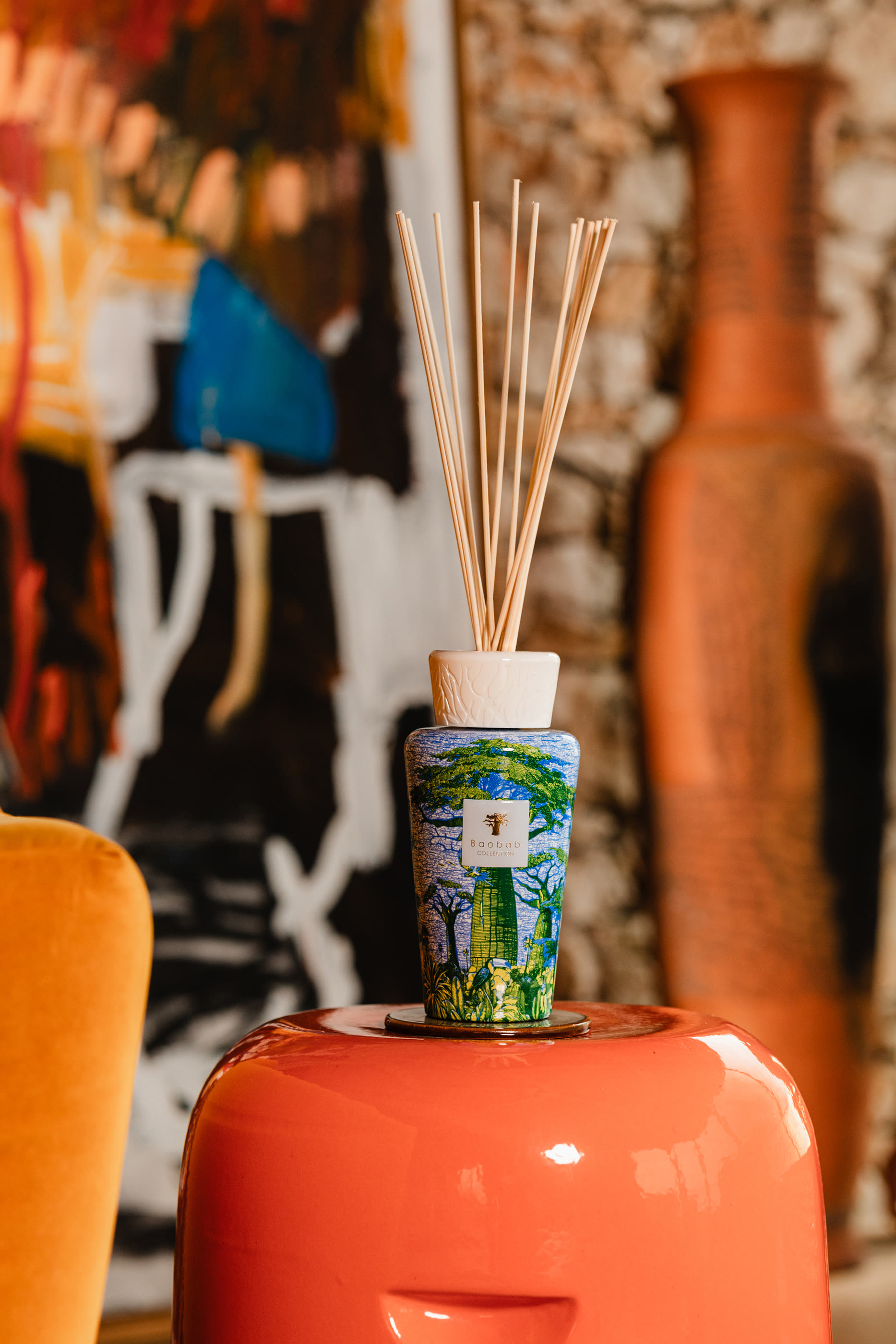 موزع عطر اراني ساكرد تريز