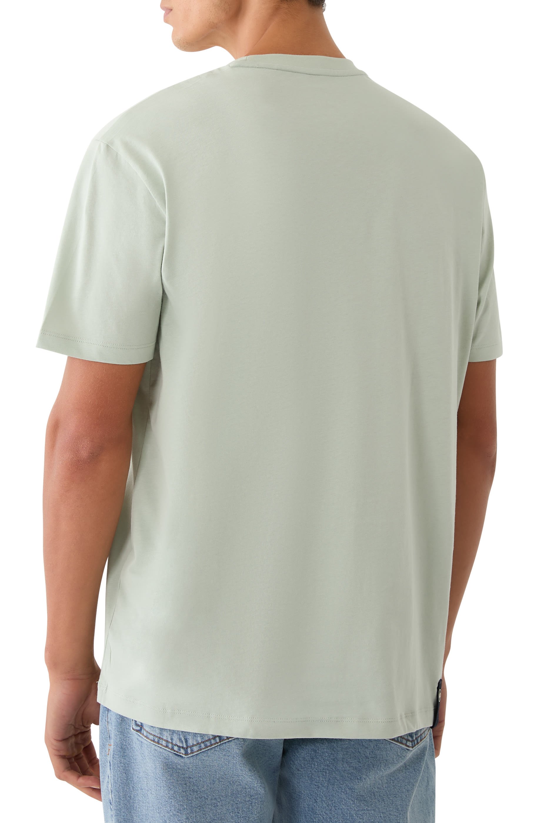 تيشيرت بشعار الماركة