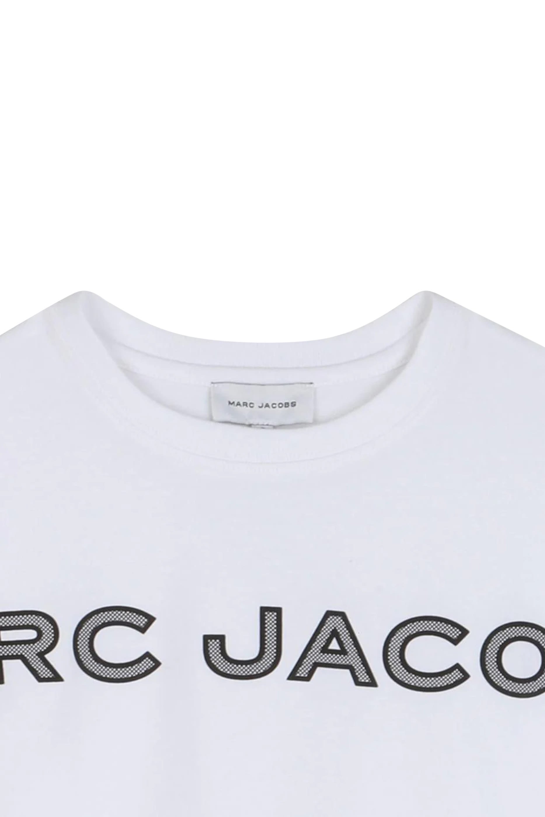 تيشيرت بشعار الماركة للأطفال