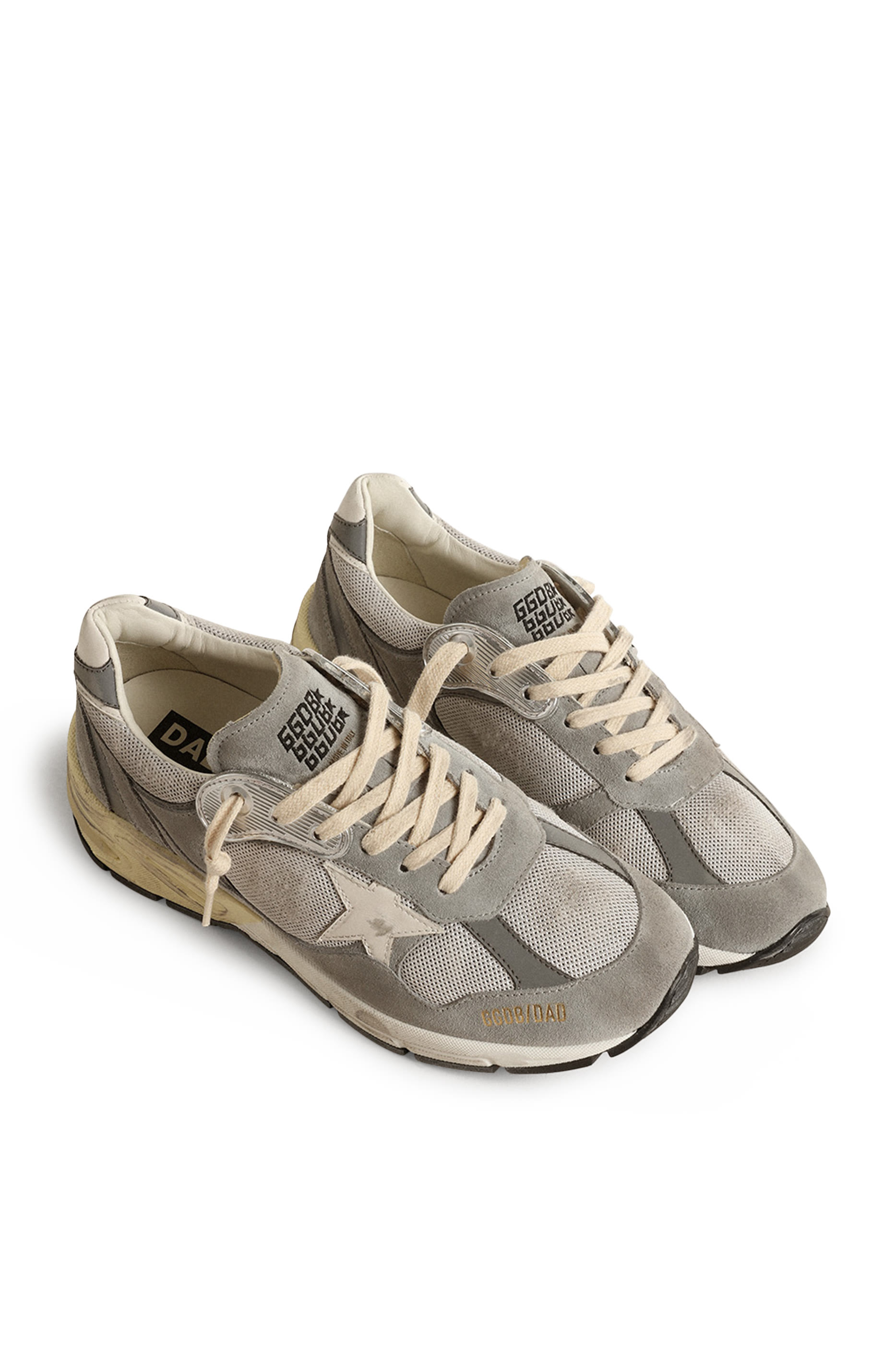 سنيكرز داد ستار