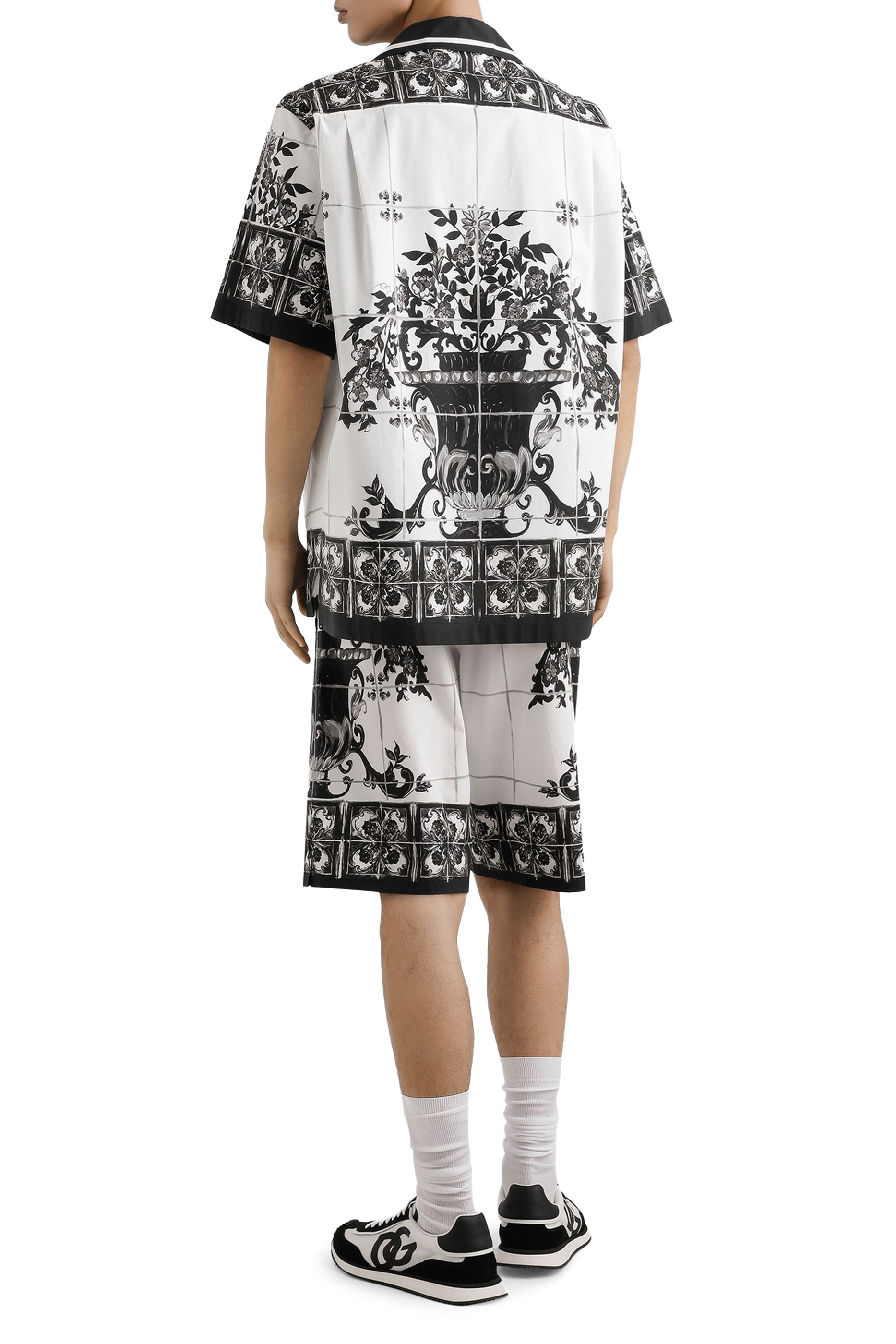 شورت بنقشة مايوليكا بوبلين