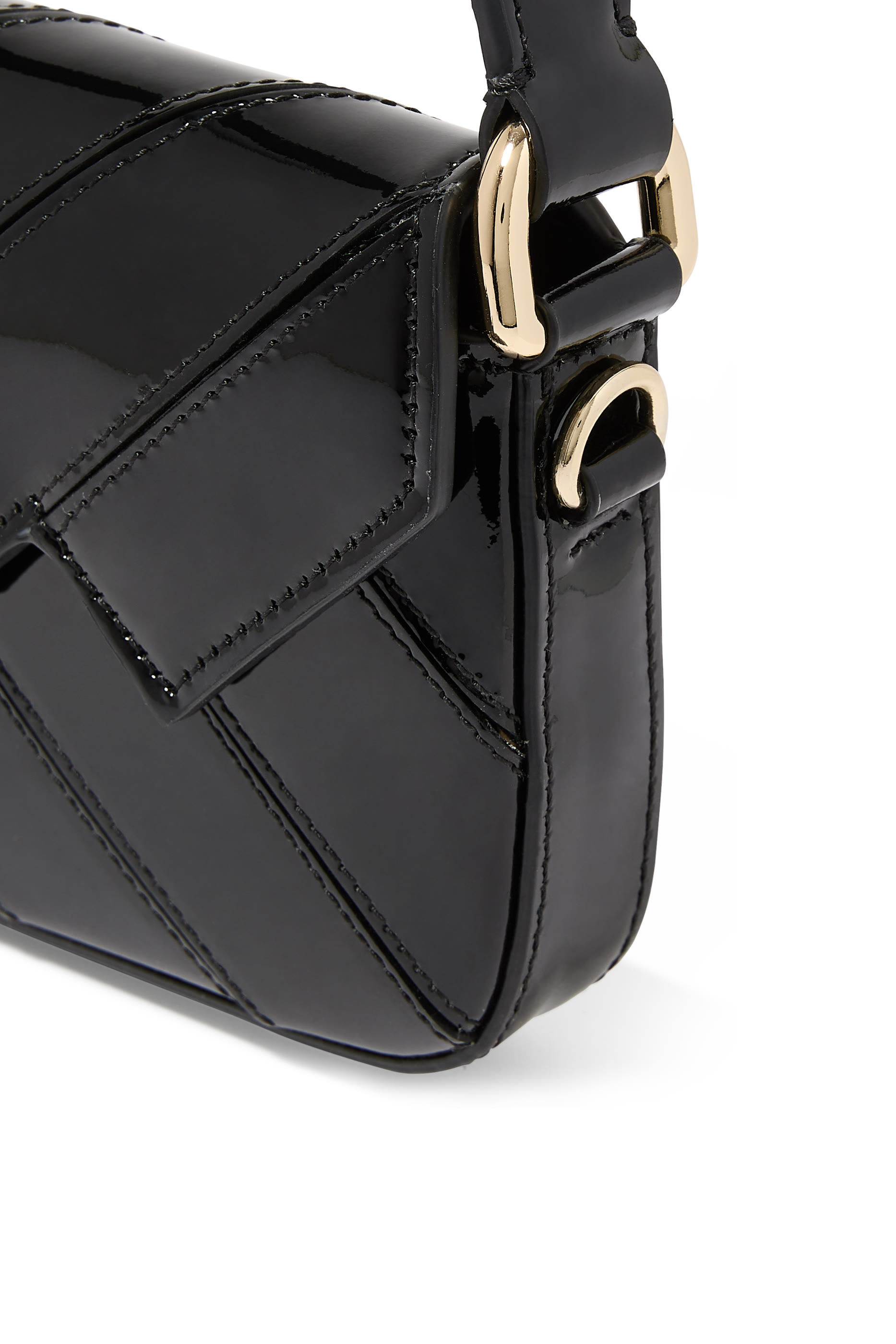 حقيبة كتف صغيرة جلد لامع بتصميم مموج