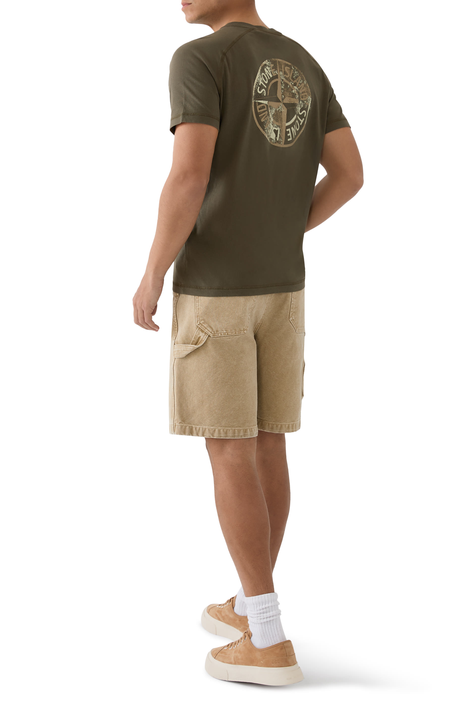 تيشيرت بشعار الماركة