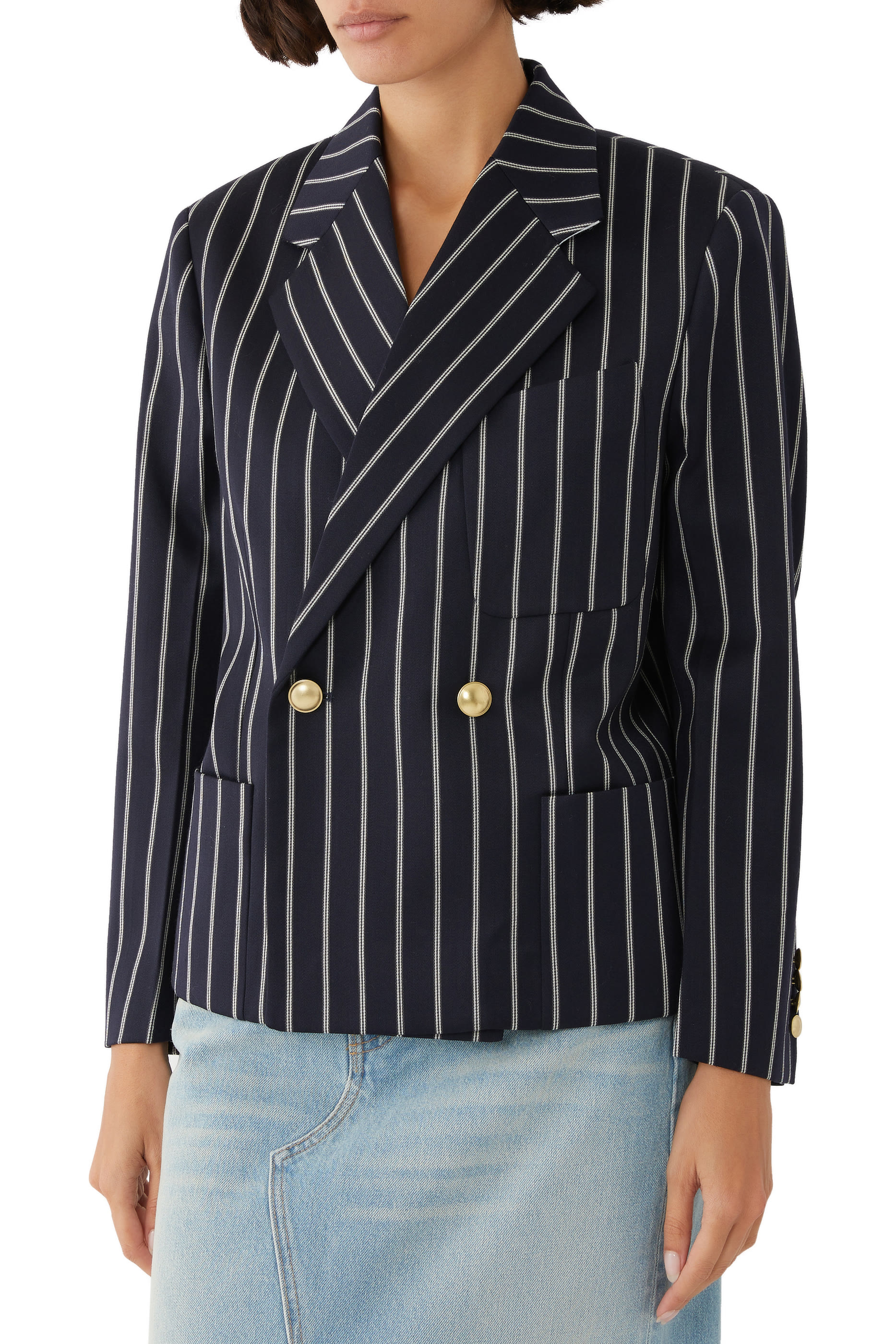 جاكيت قصير بصفي أزرار