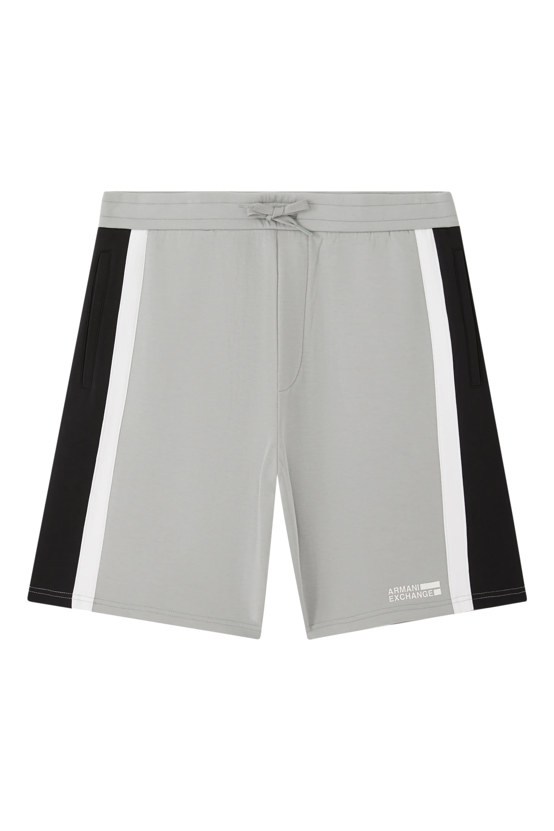 شورت بحروف شعار الماركة