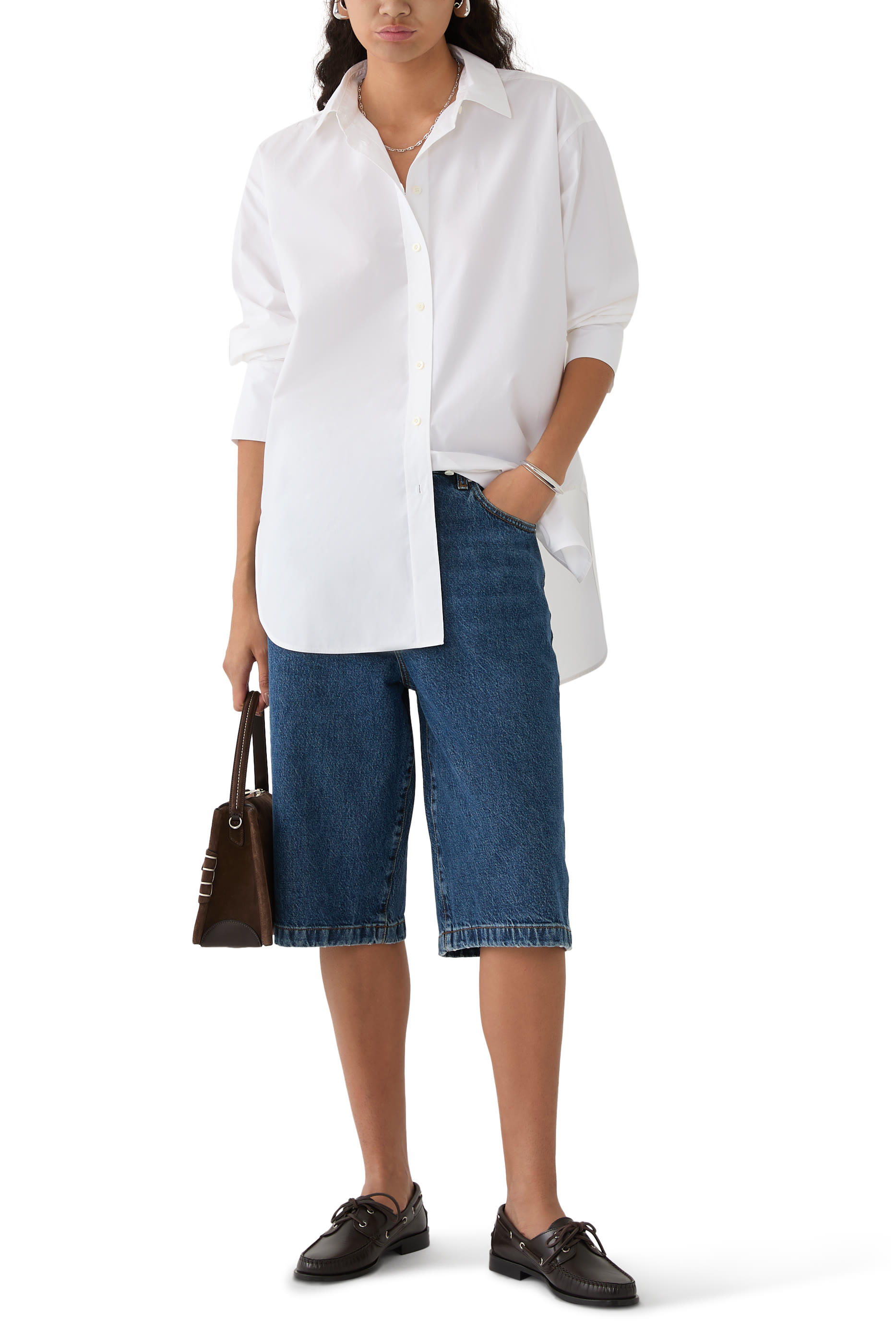 قميص بقصة فضفاضة