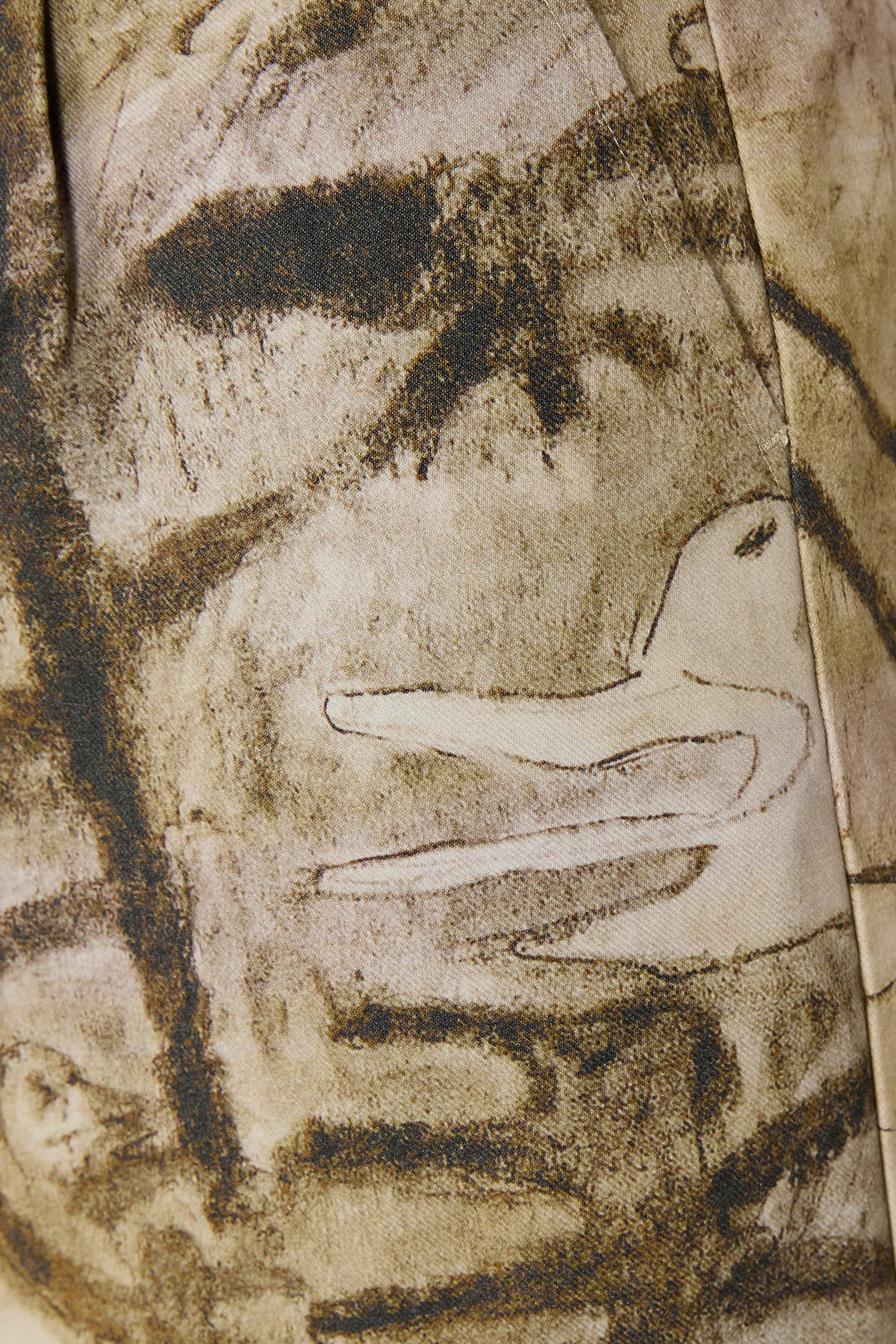 بنطال ريجويس بقصة مريحة