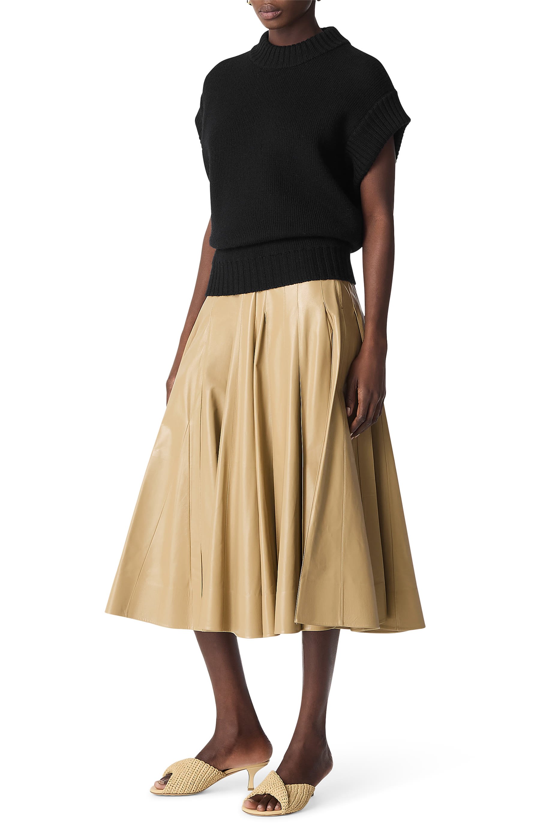 حذاء مفتوح من الخلف بلينك 50