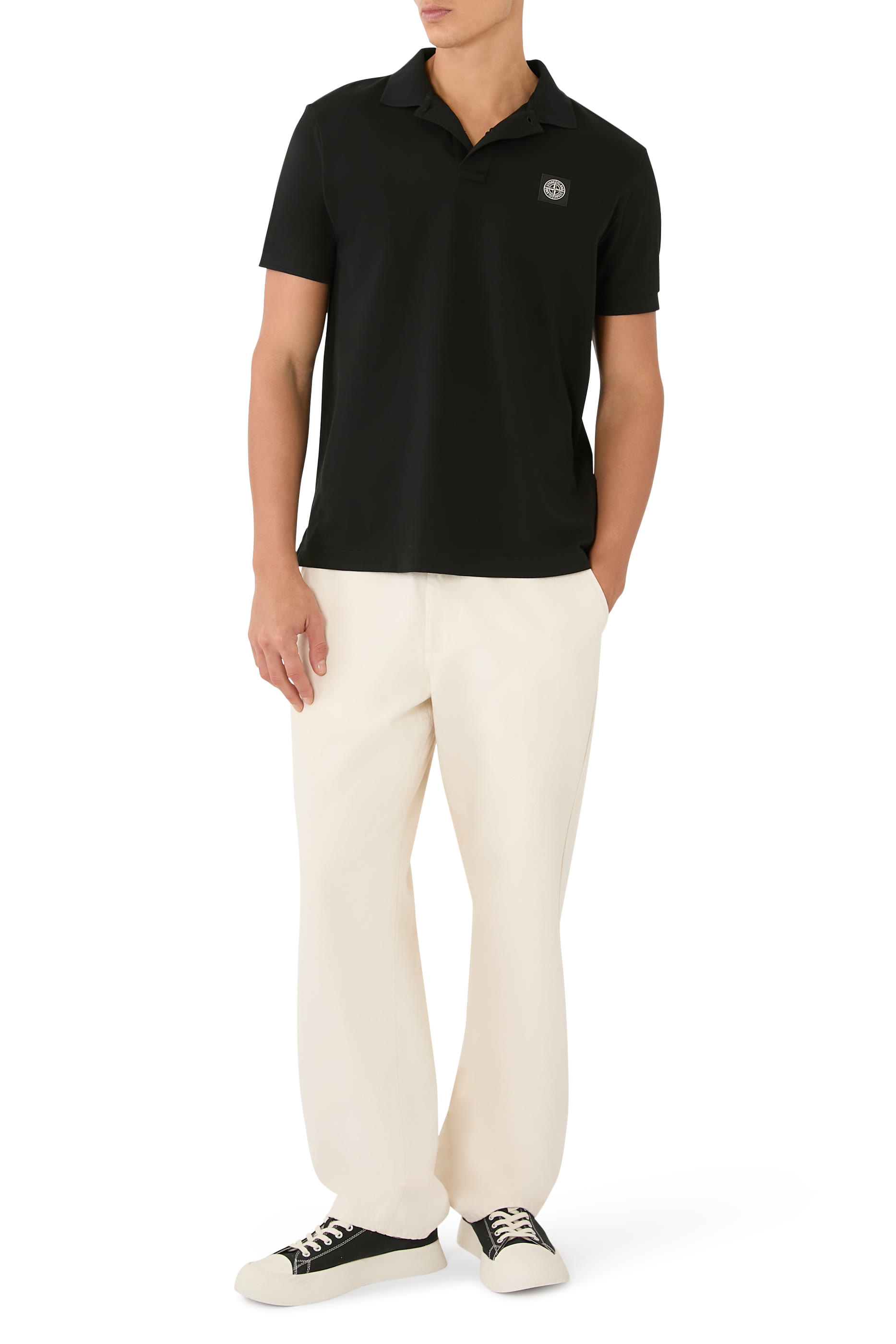 قميص بولو بأكمام قصيرة