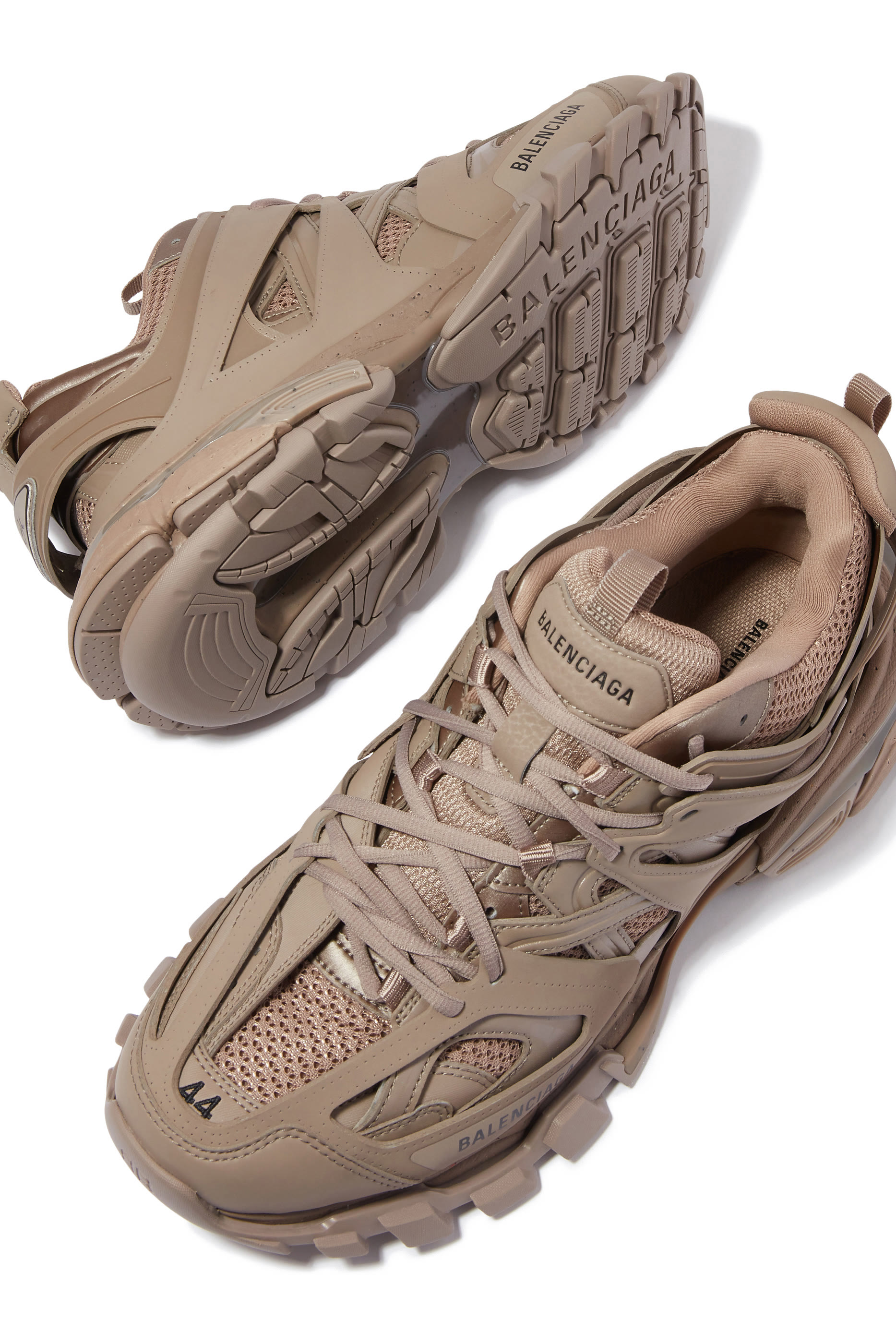 سنيكرز تراك