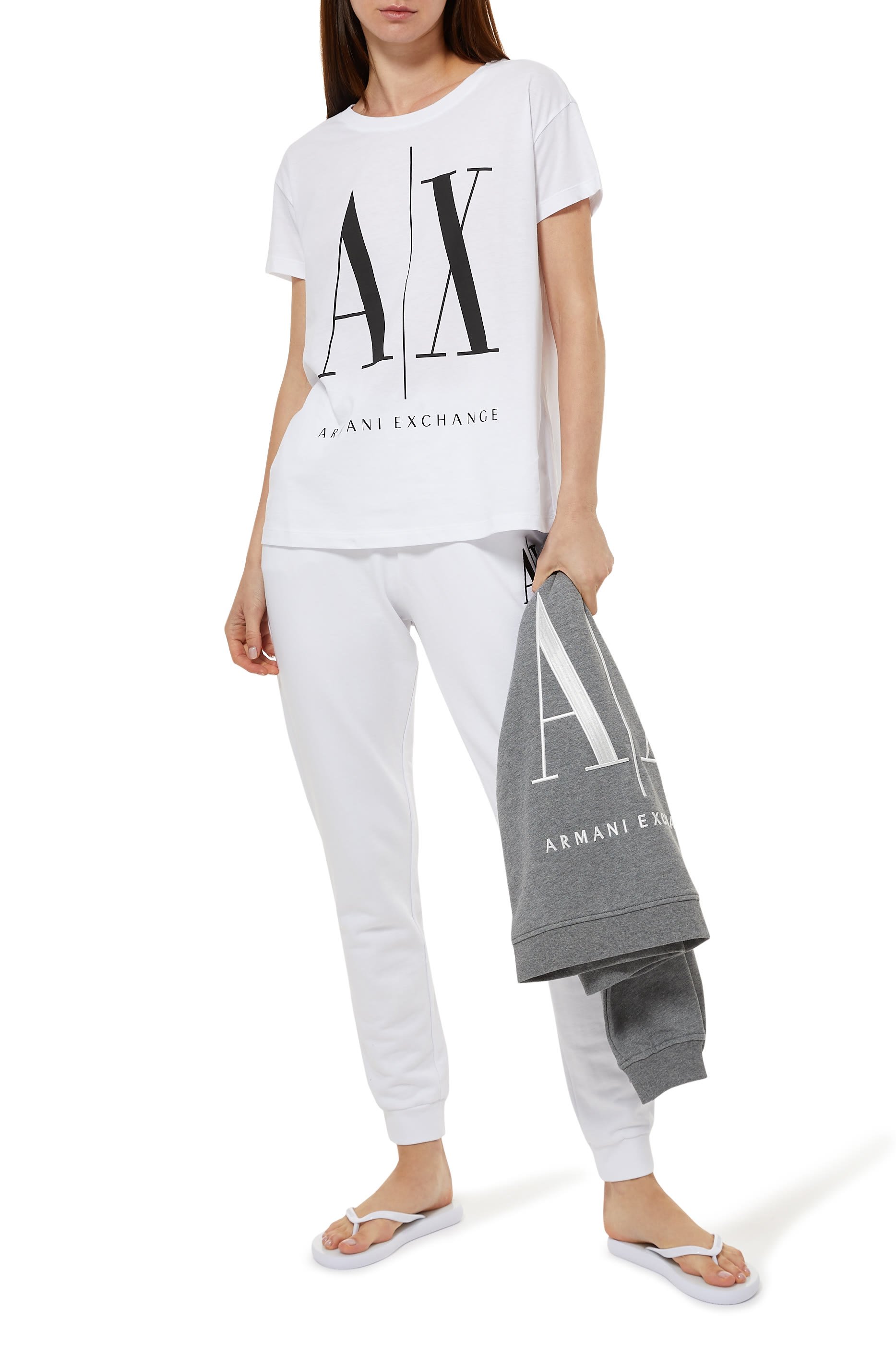 تي شيرت قطن بشعار الماركة