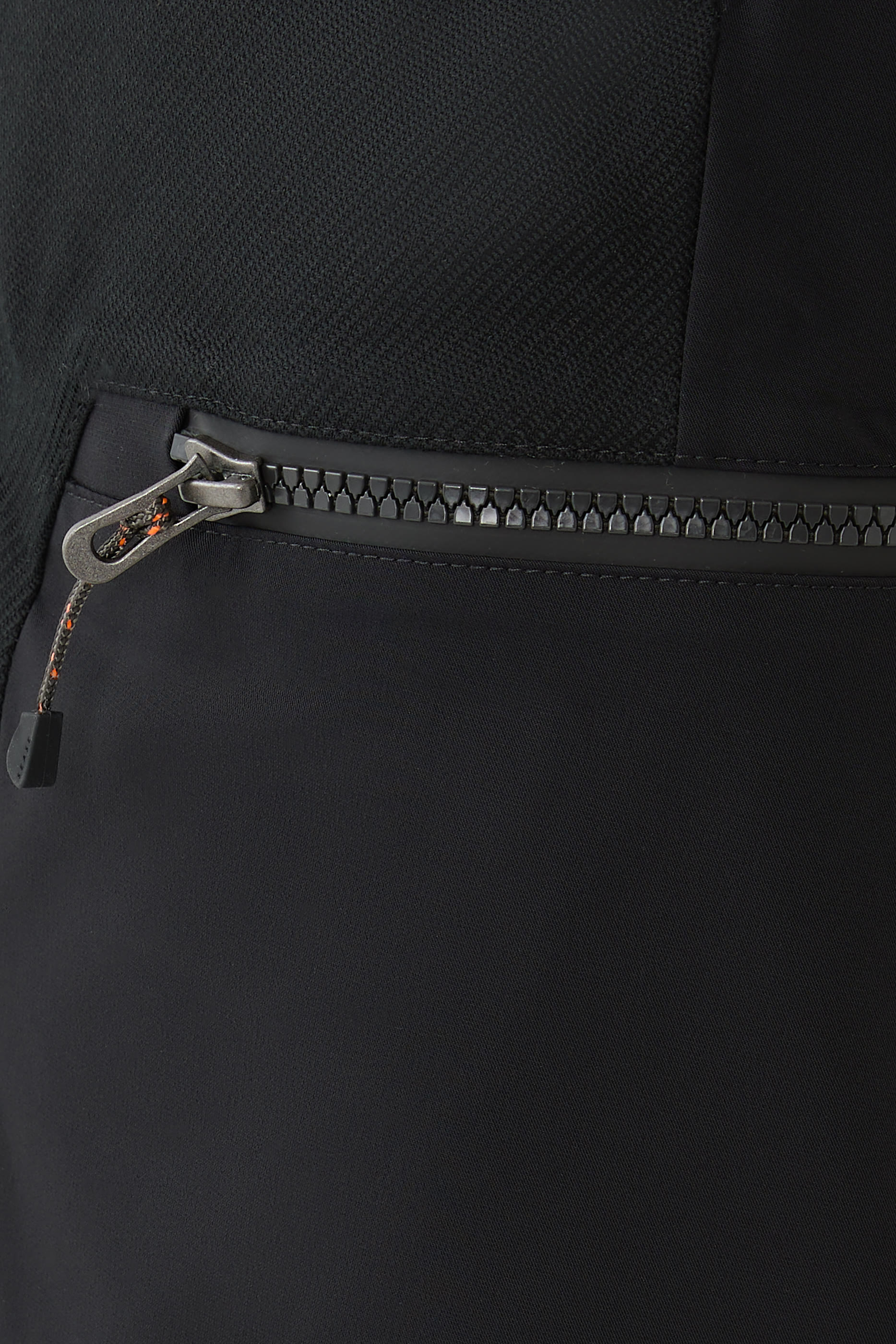 بنطال ترايس 2.0