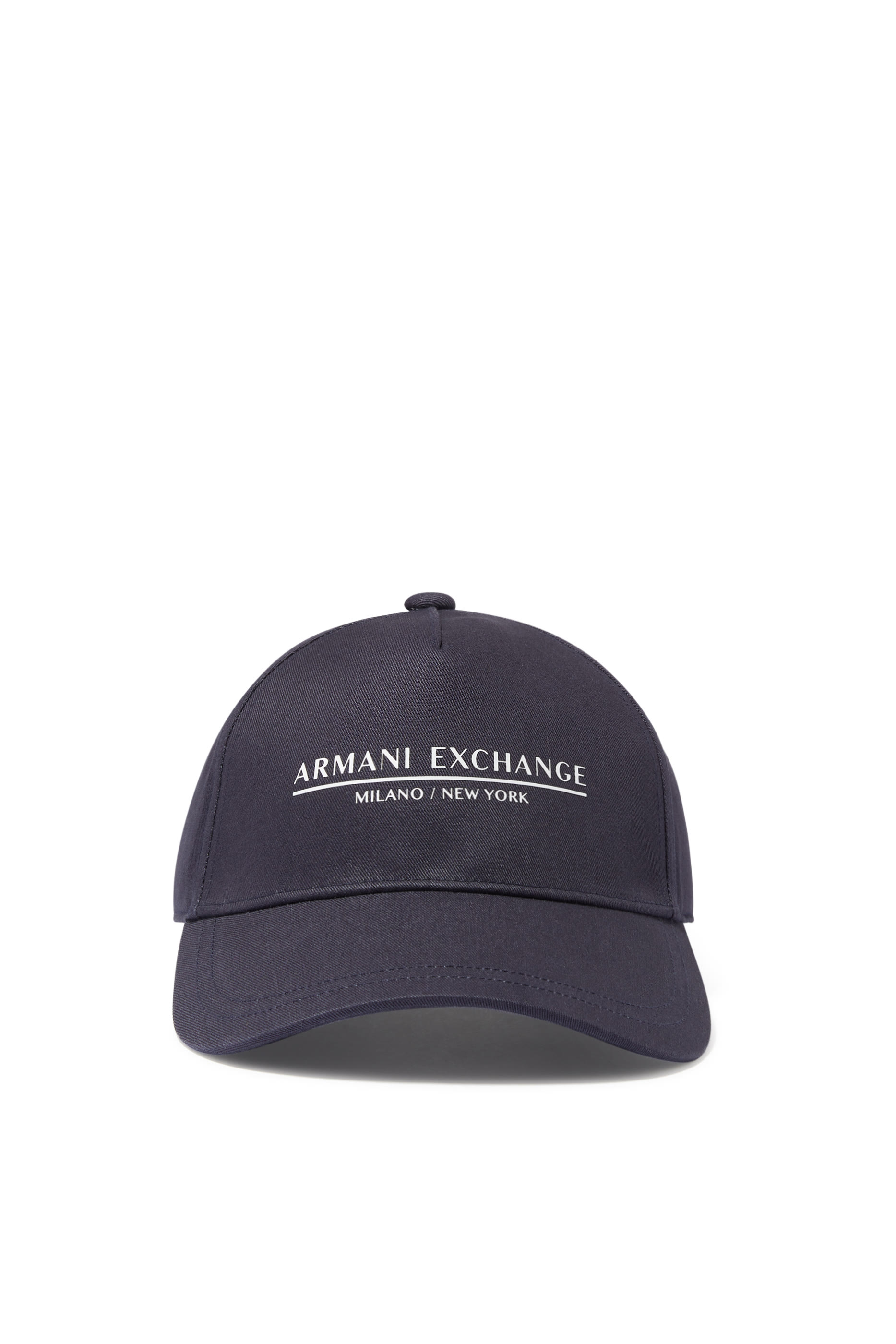 كاب بشعار الماركة