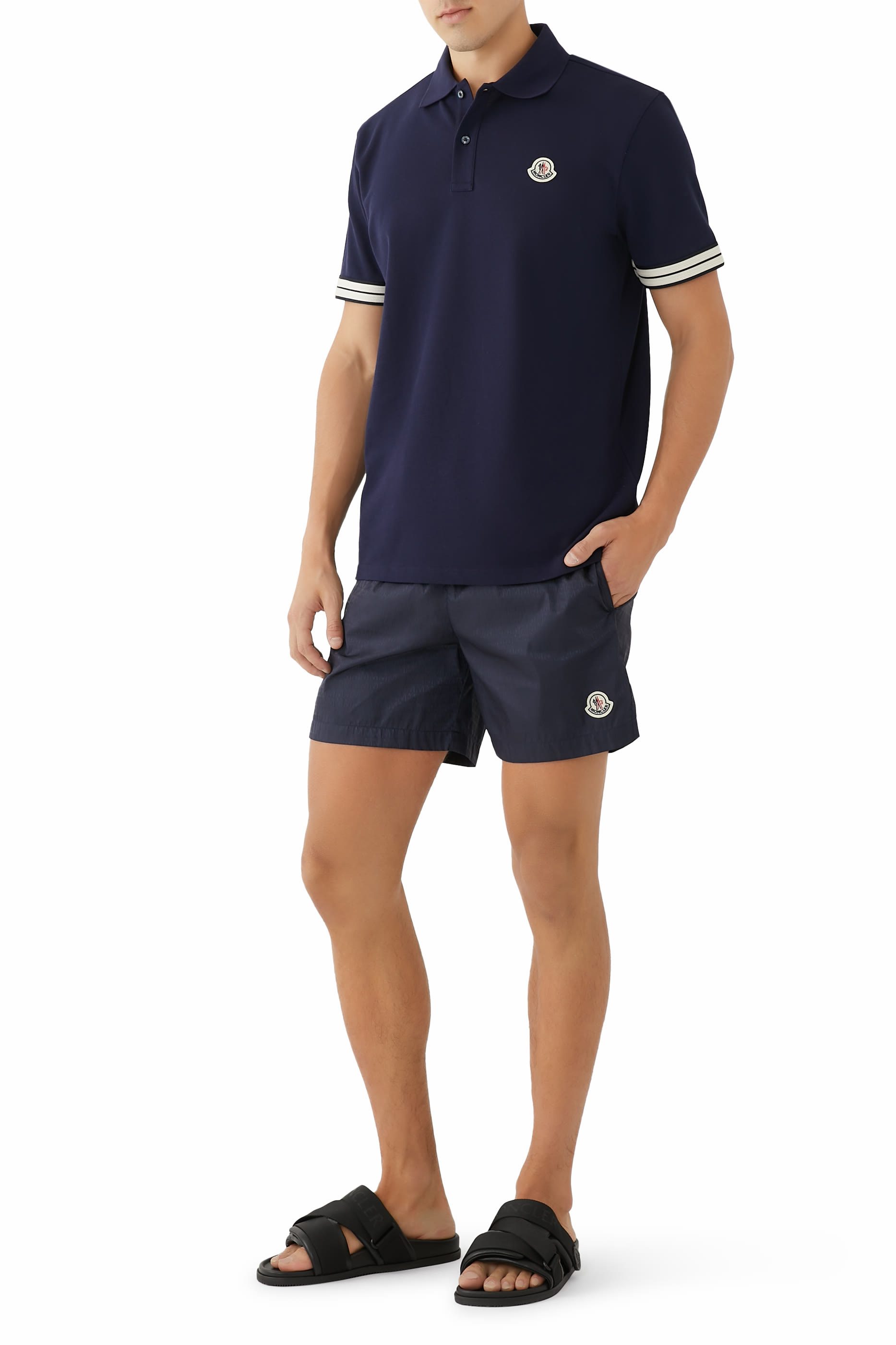 شورت سباحة بشعار الماركة