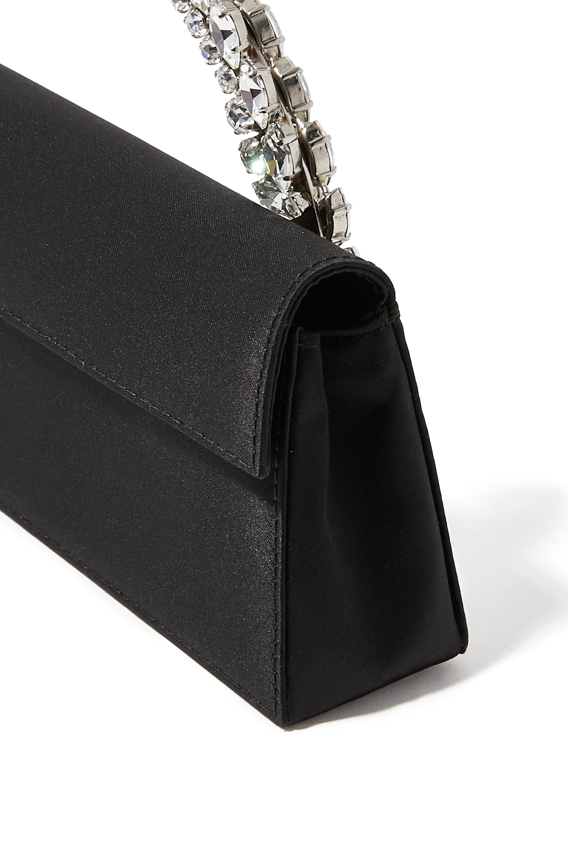 خقيبة كلاتش كارما