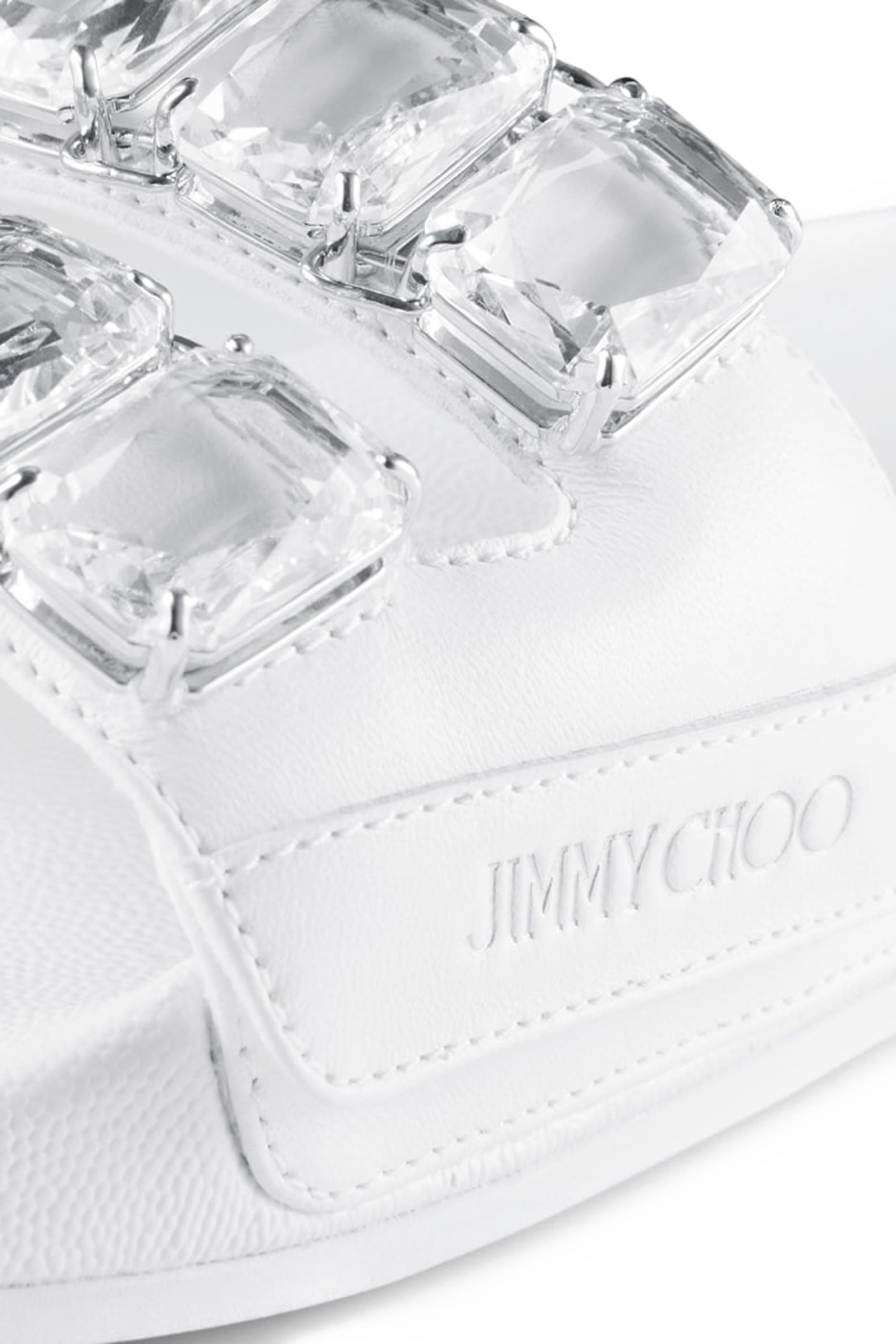 حذاء خفيف مزين بكريستال جلد نابا