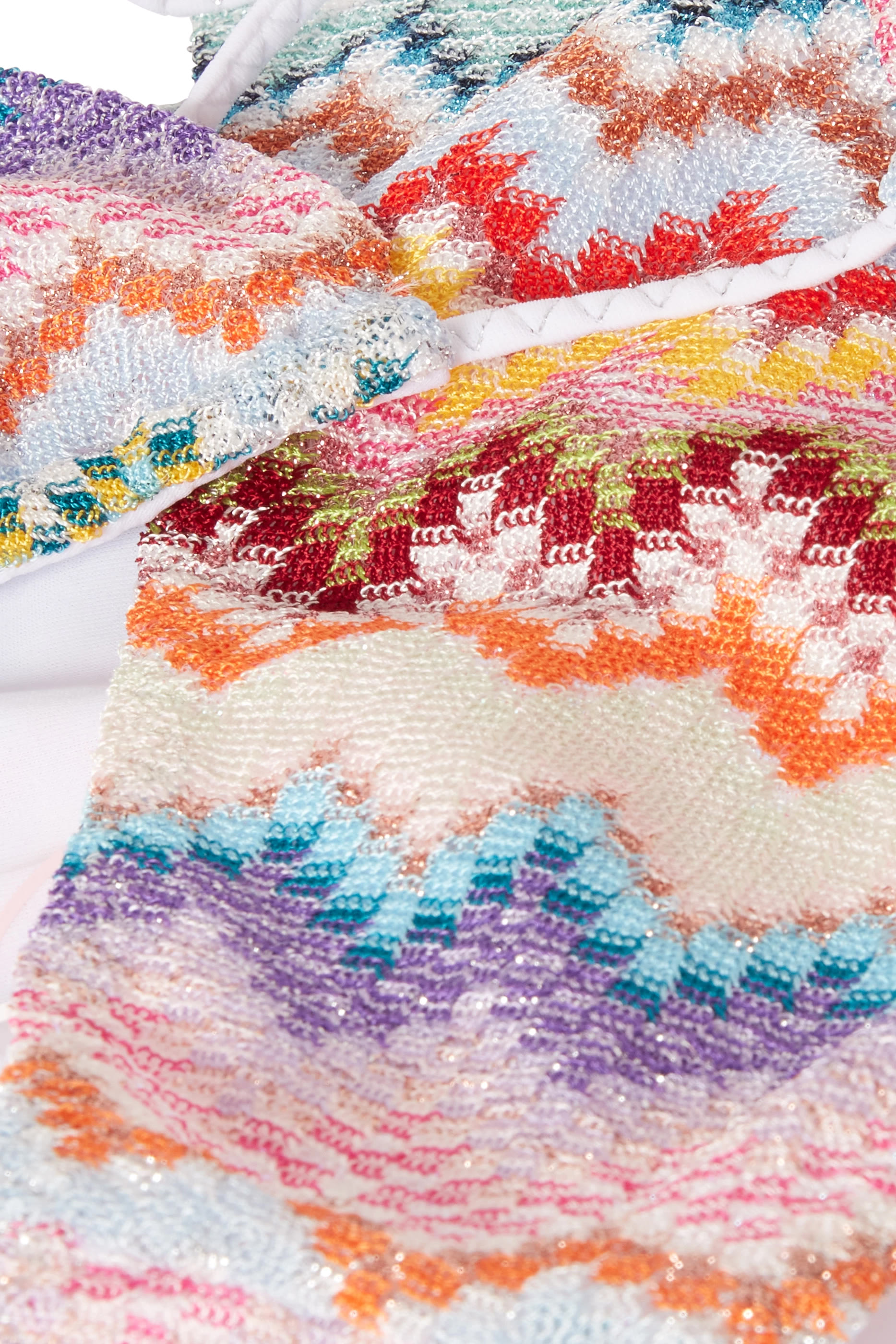 طقم بيكيني ماري مخطط بقوالب مثلثية نسيج كروشيه لامع