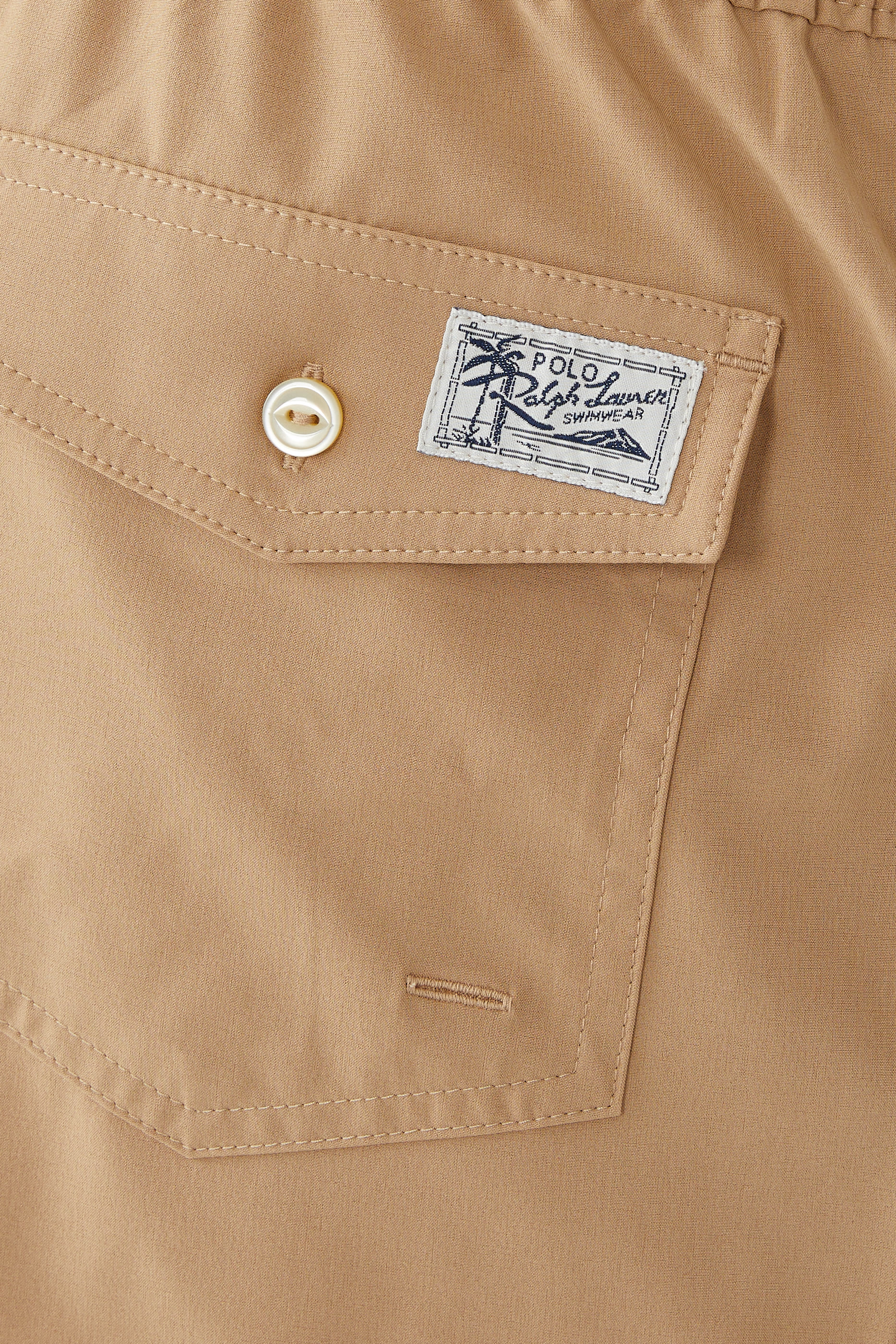 شورت سباحة ترافيلر