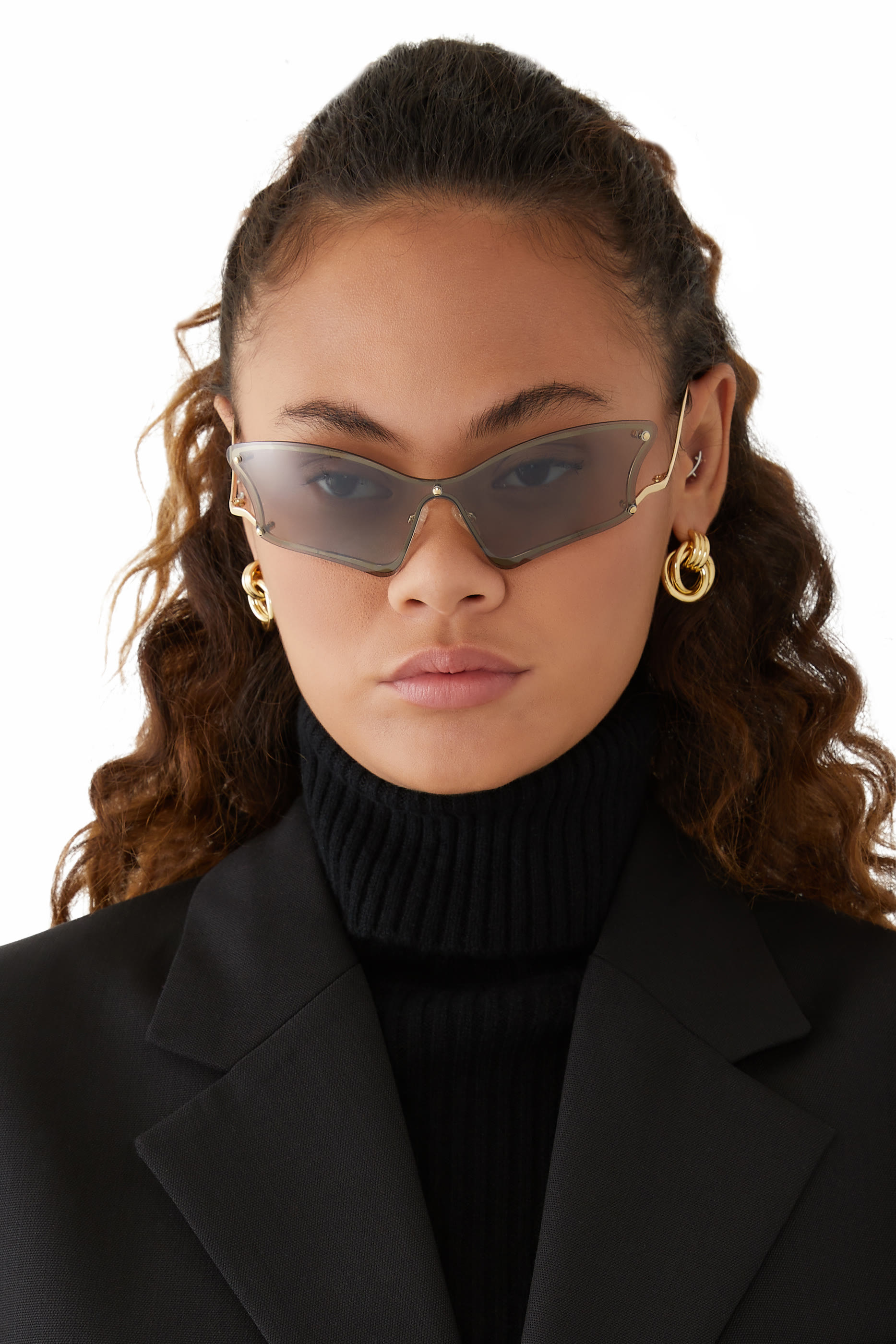 نظارة شمسية نيمف بتفاصيل ملفوفة