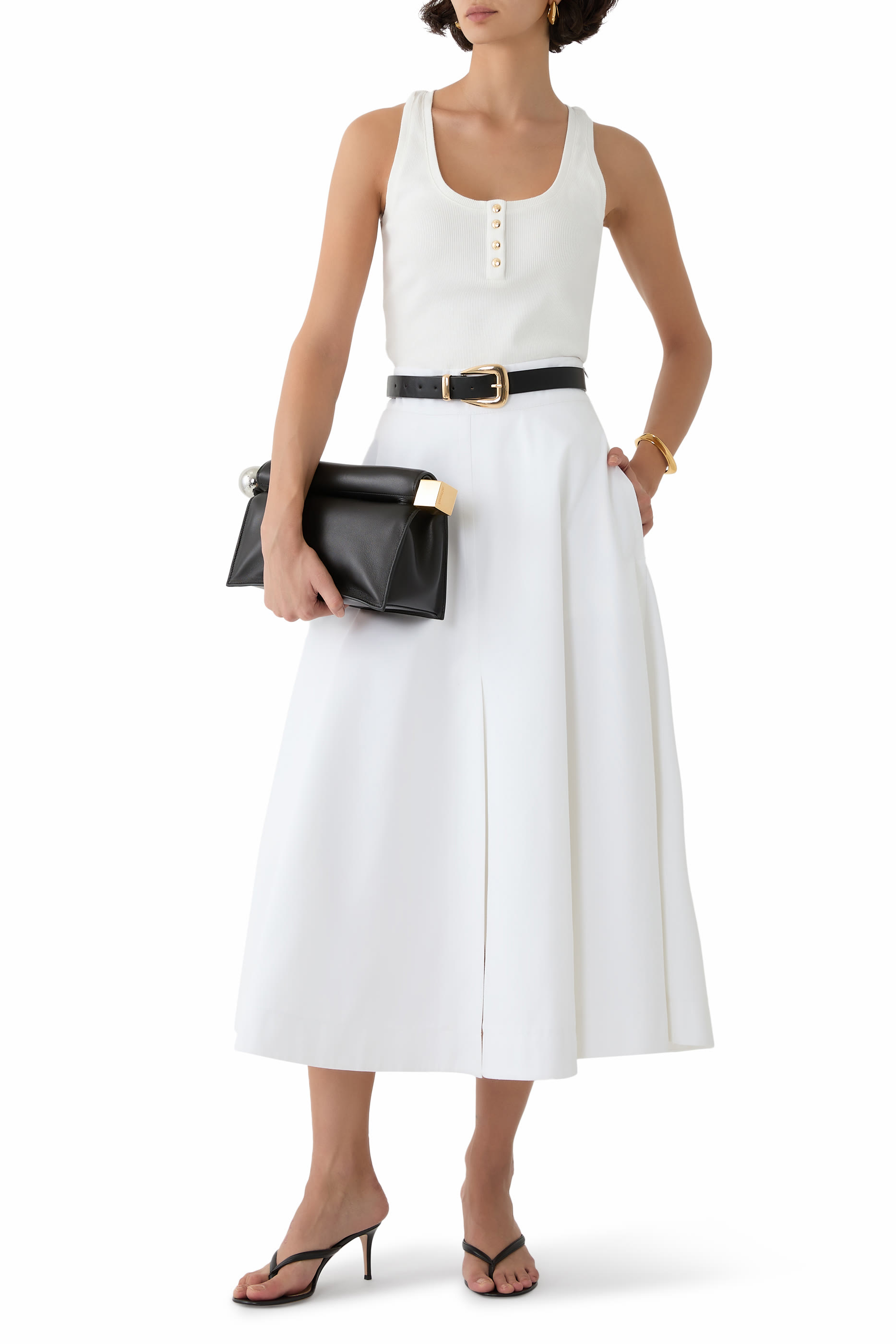 تنورة طويلة بقصة على شكل حرف A