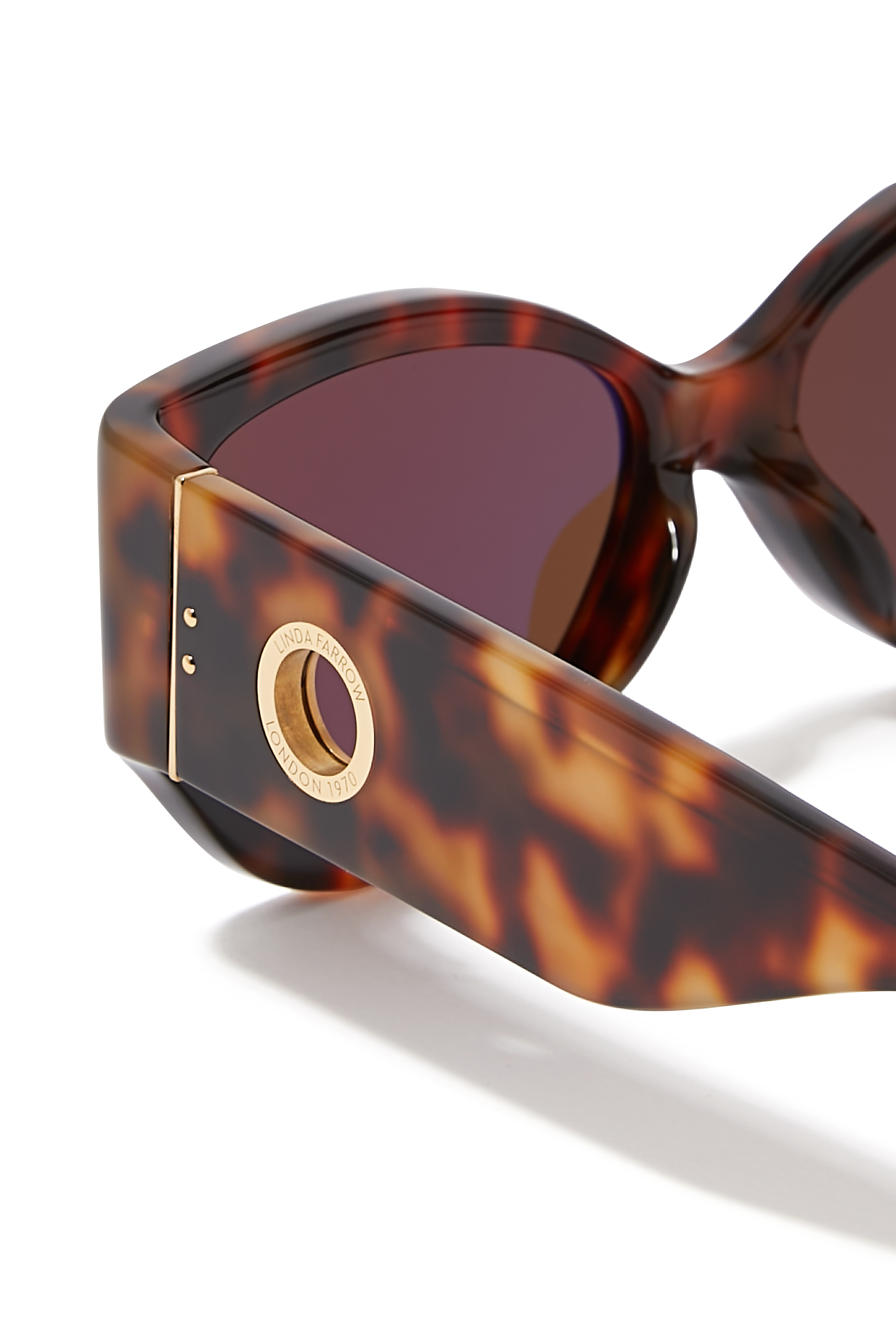 نظارة شمسية كوني بإطار عين القطة