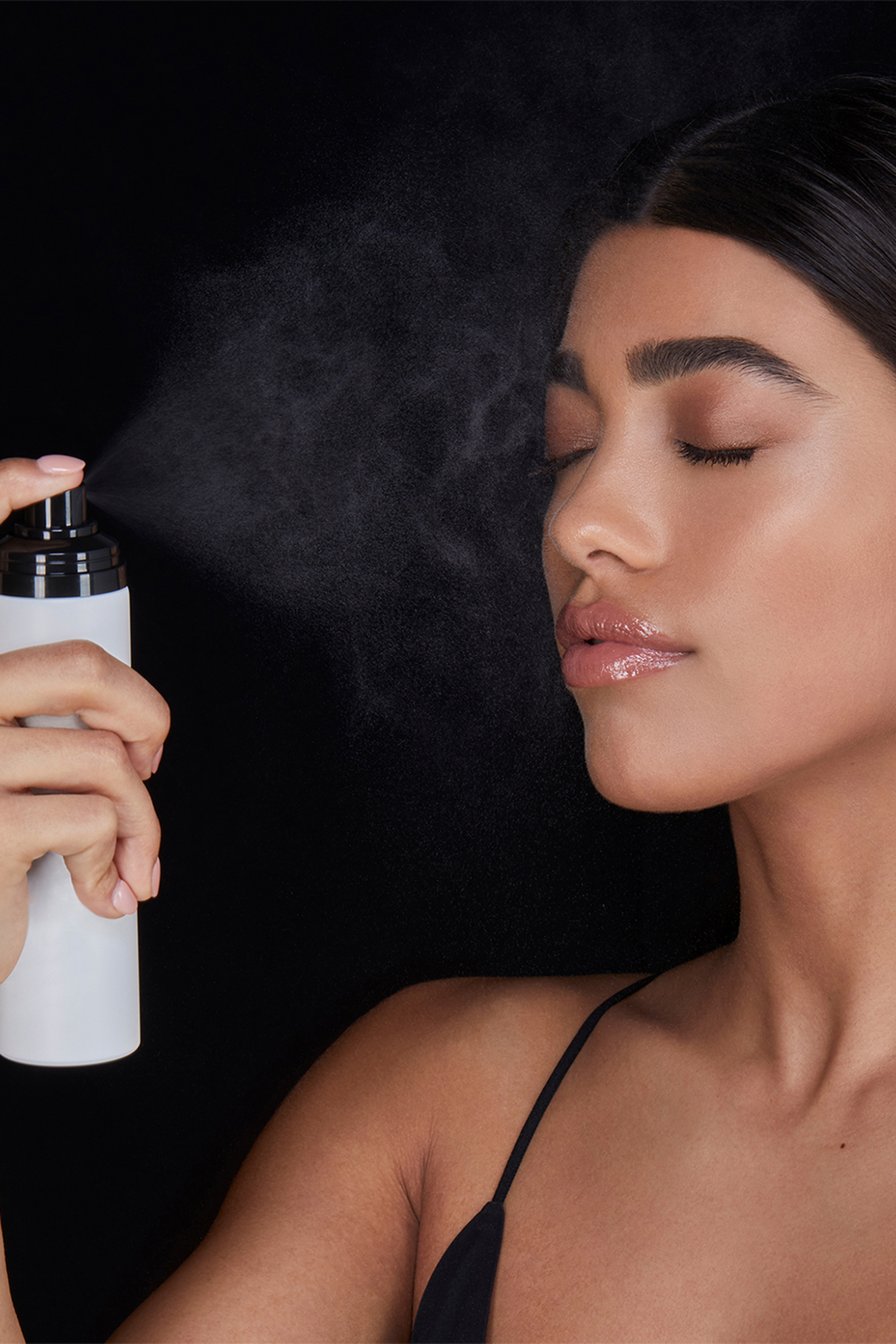 بخاخ فيل سوفت فوكاس لتثبيت مكياج