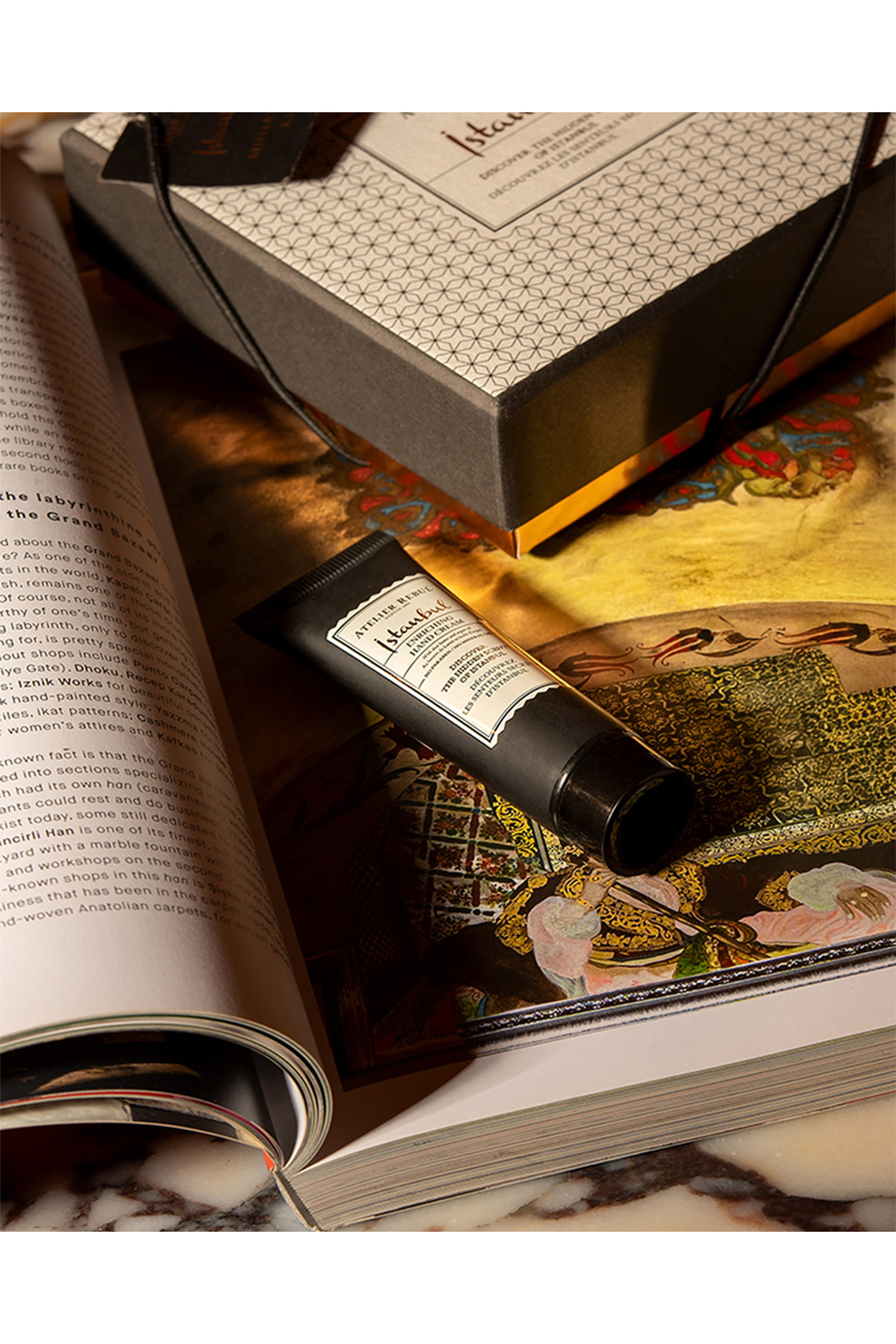 كريم اسطنبول لليدين