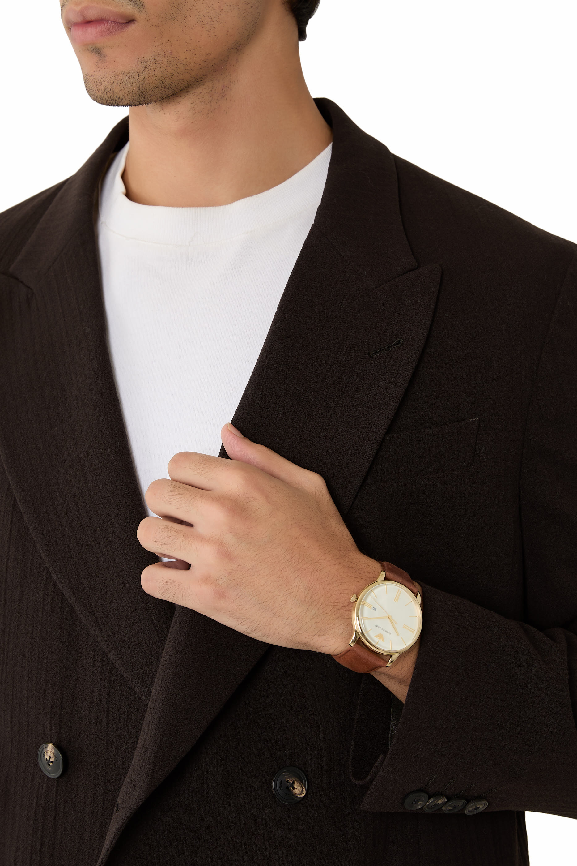 ساعة بثلاثة عقارب وتاريخ جلد