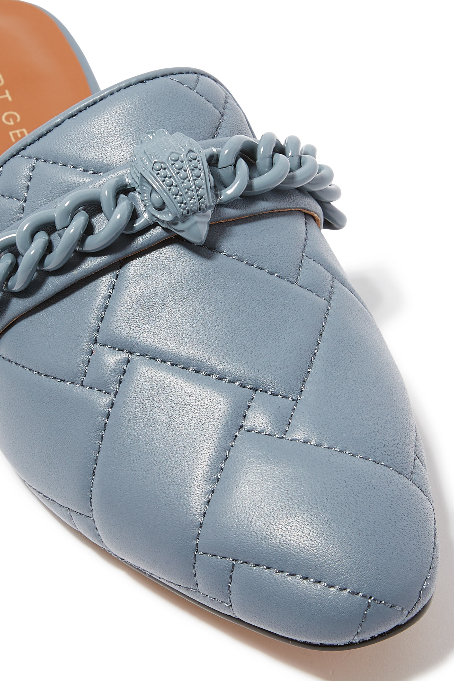 حذاء تشيلسيا درينش مفتوح من الخلف