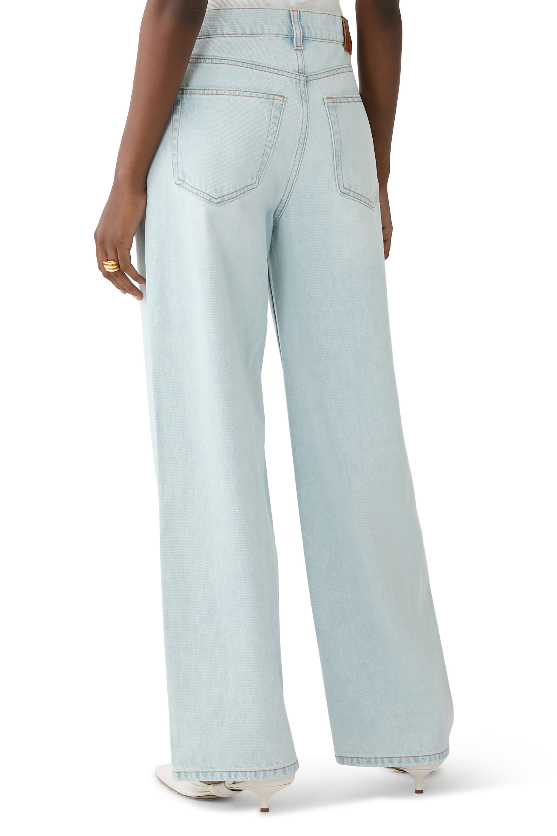 بنطال جينز مانون