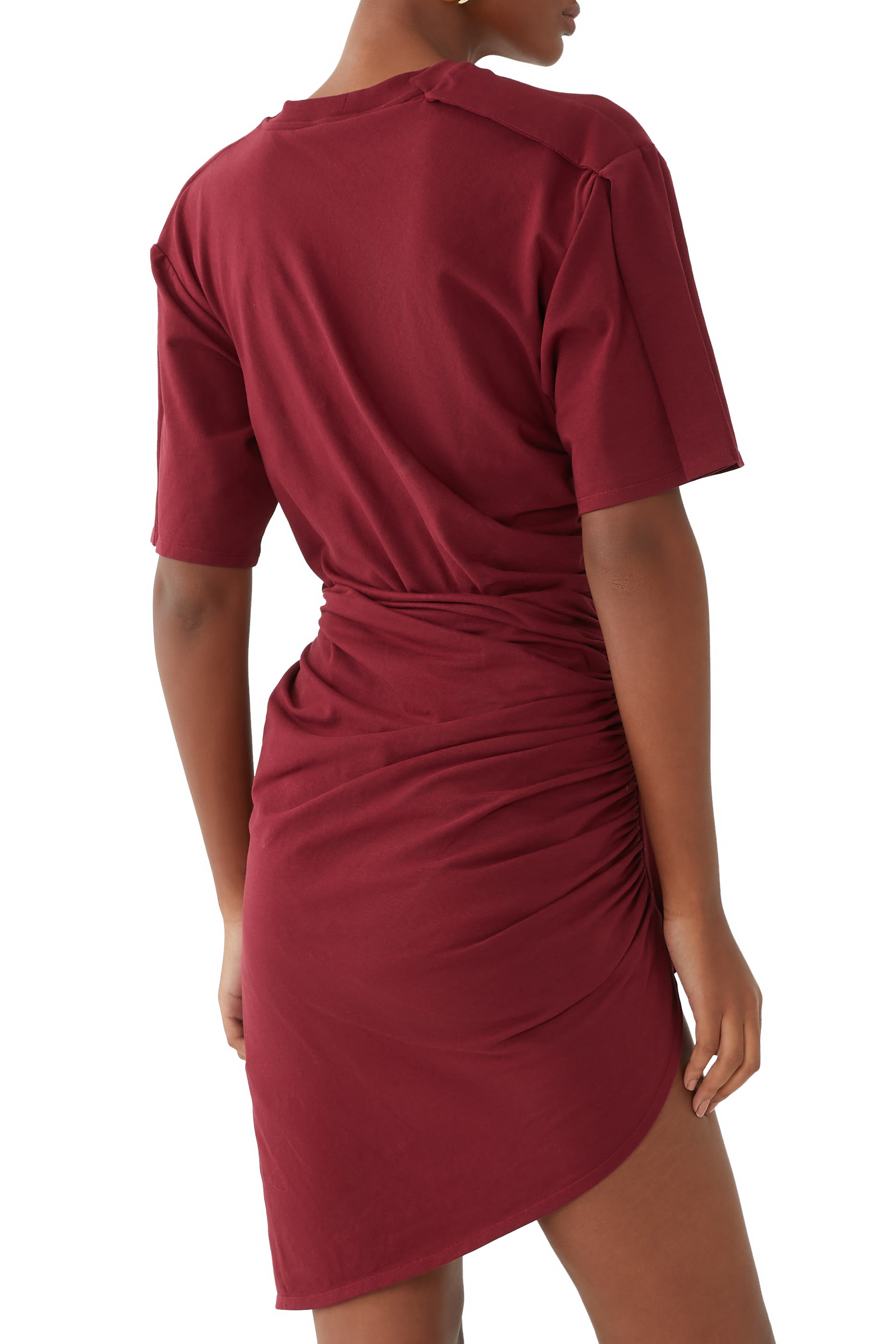 فستان بأكمام قصيرة