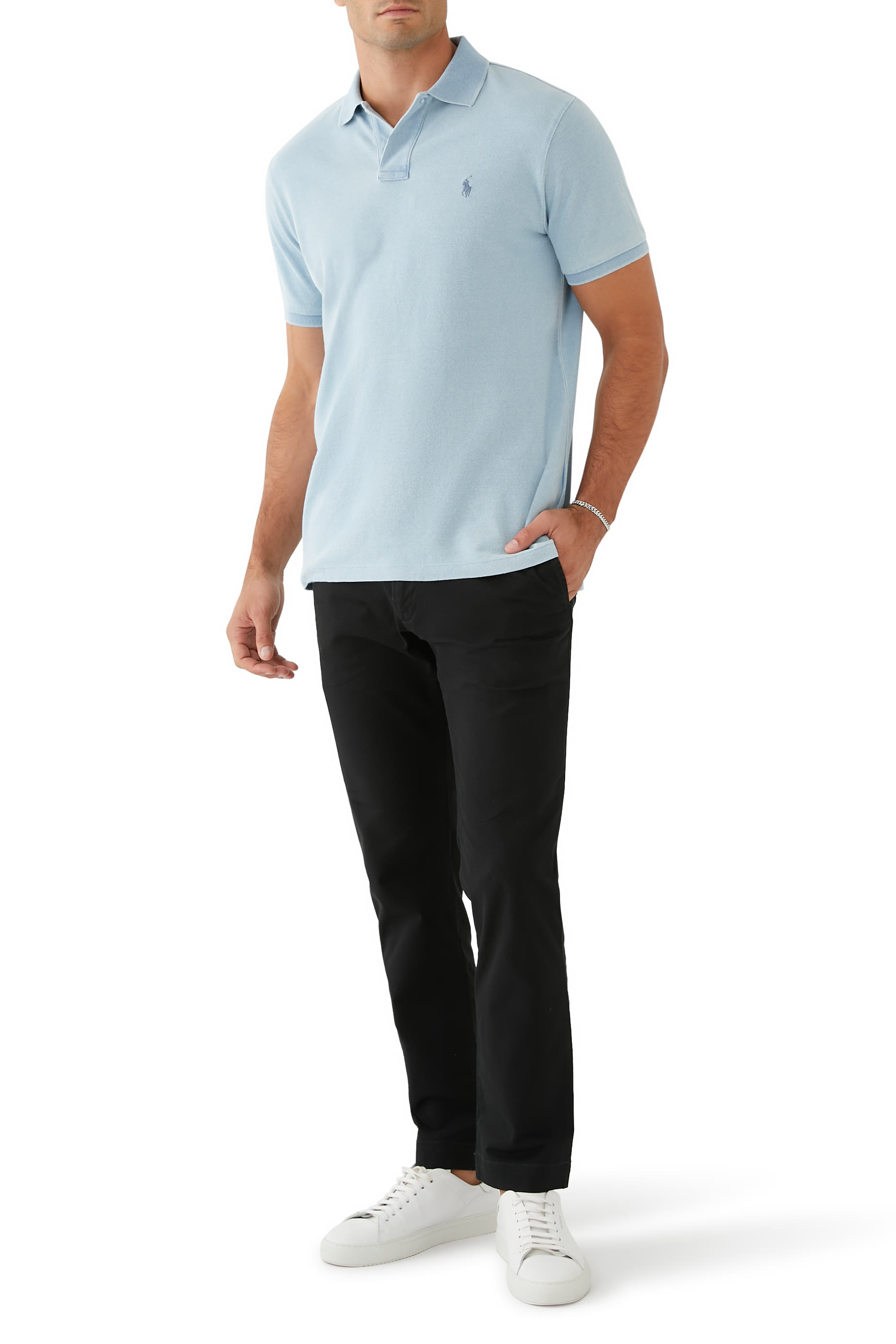 بنطال بتصميم مسطح في الأمام