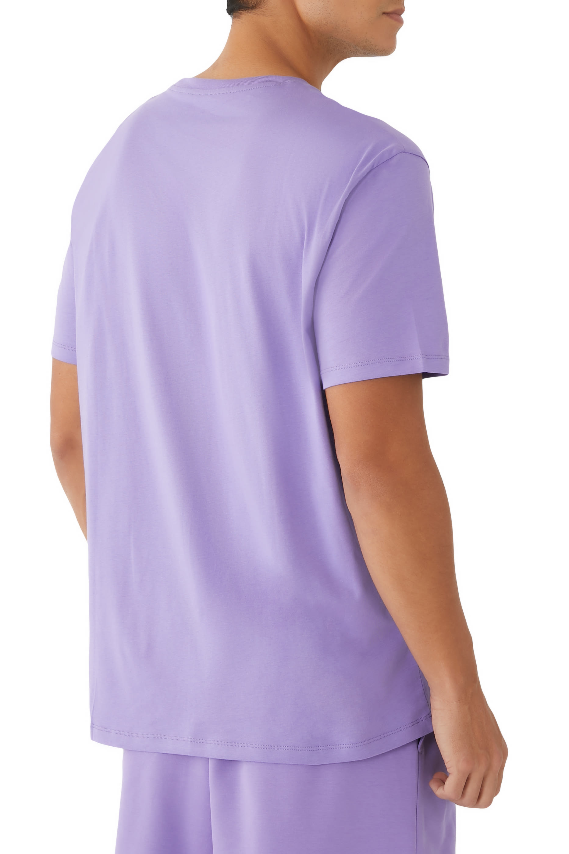 تيشيرت ميتا ناتشر بياقة ضيقة