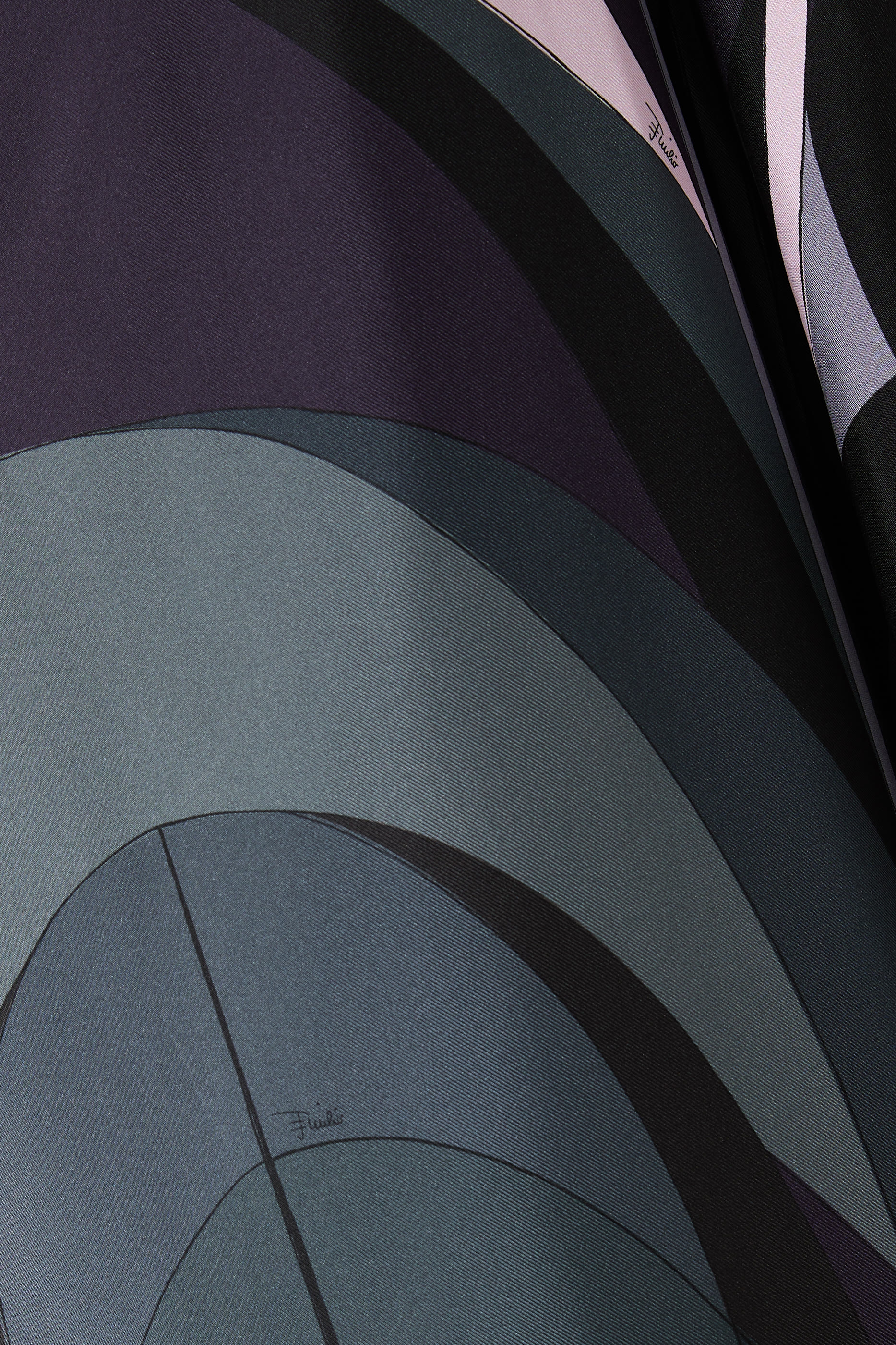 قفطان بنقشة حرير