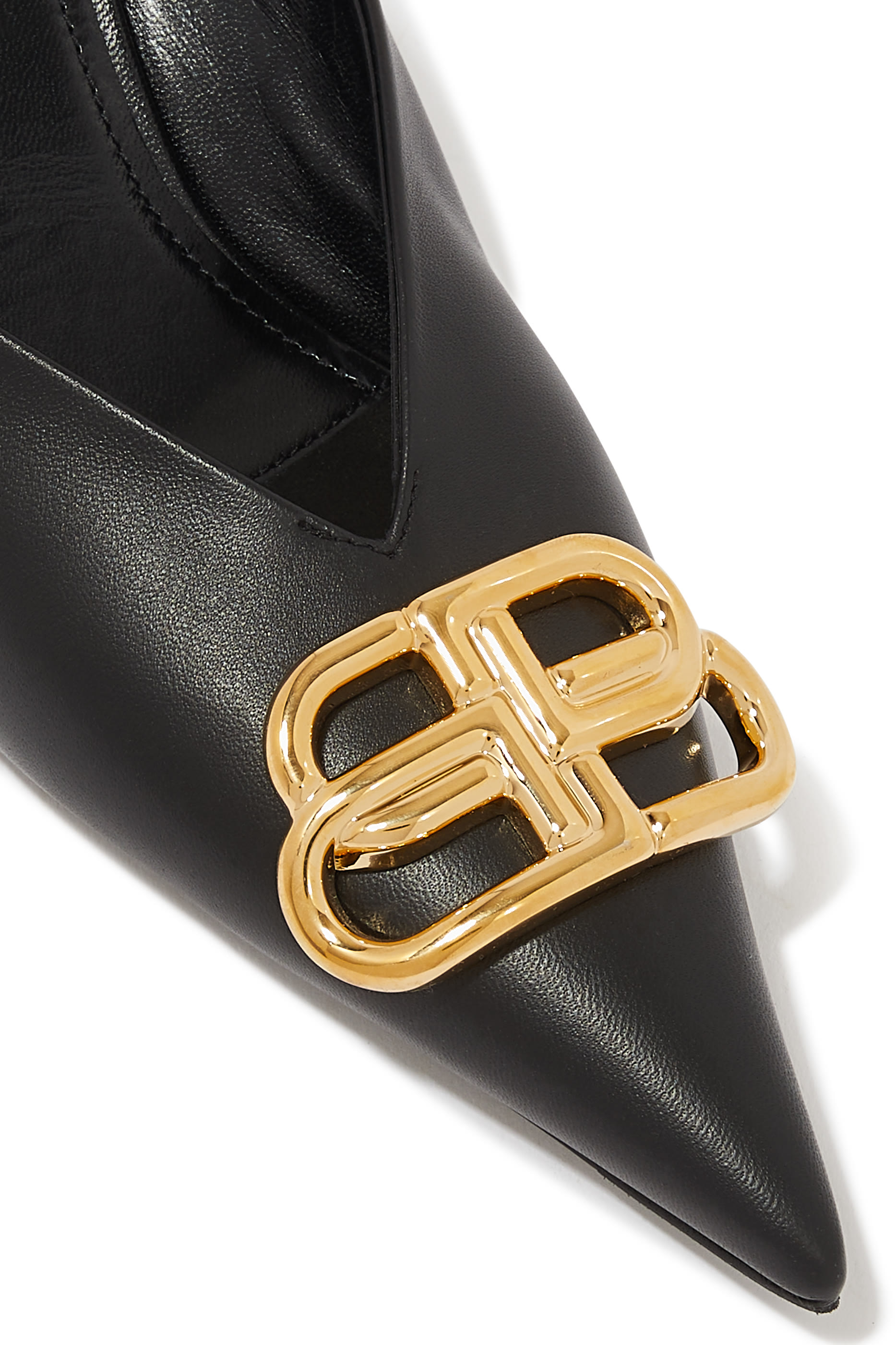 حذاء مفتوح من الخلف جلد نابا بمقدمة مدببة