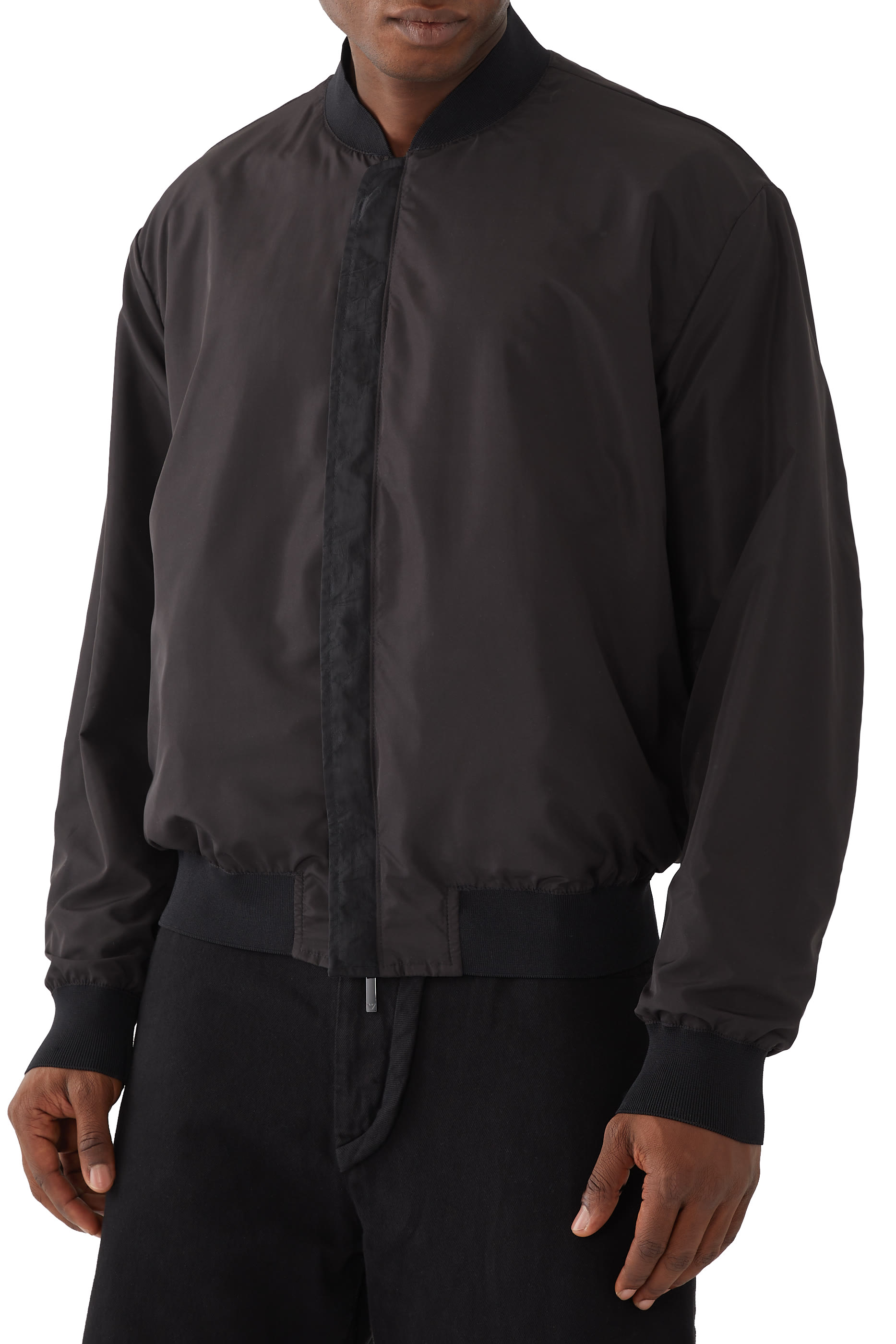 جاكيت مون امور بشعار الماركة