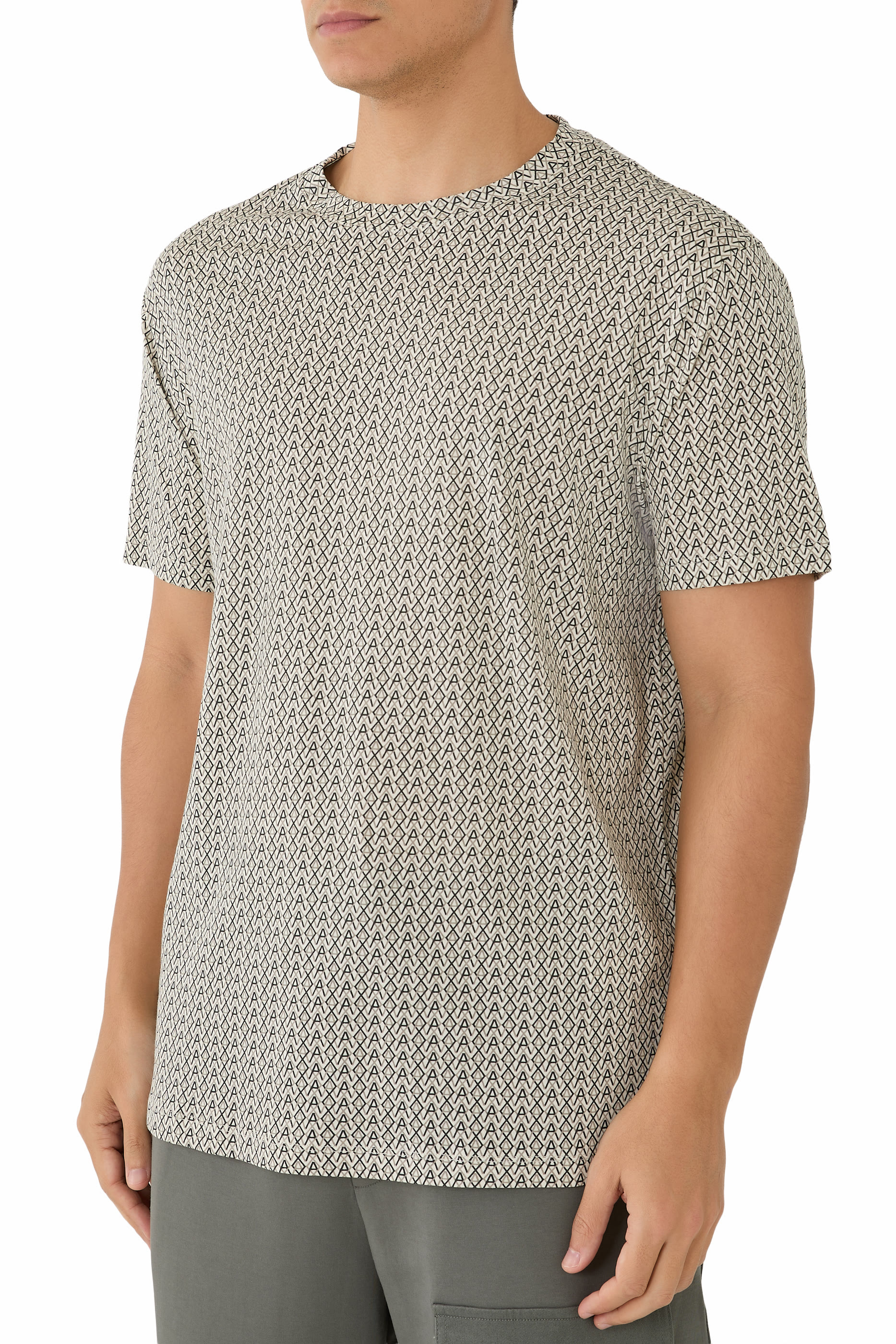 تيشيرت بقصة عادية قطن