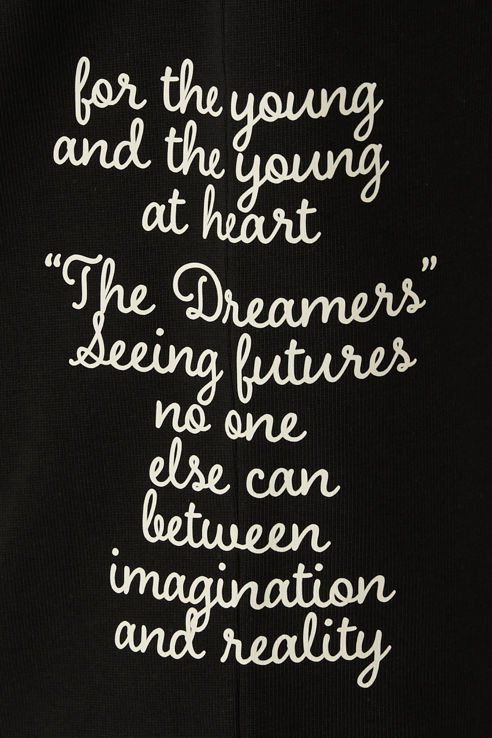 تيشيرت بتصميم جامعي وطبعة كبيرة