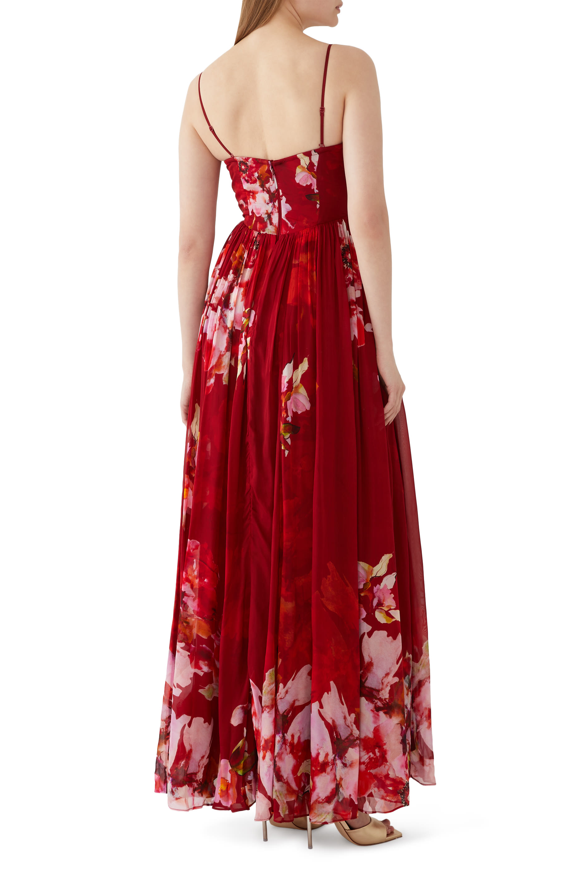 فستان طويل بخصر بقصة ضيقة