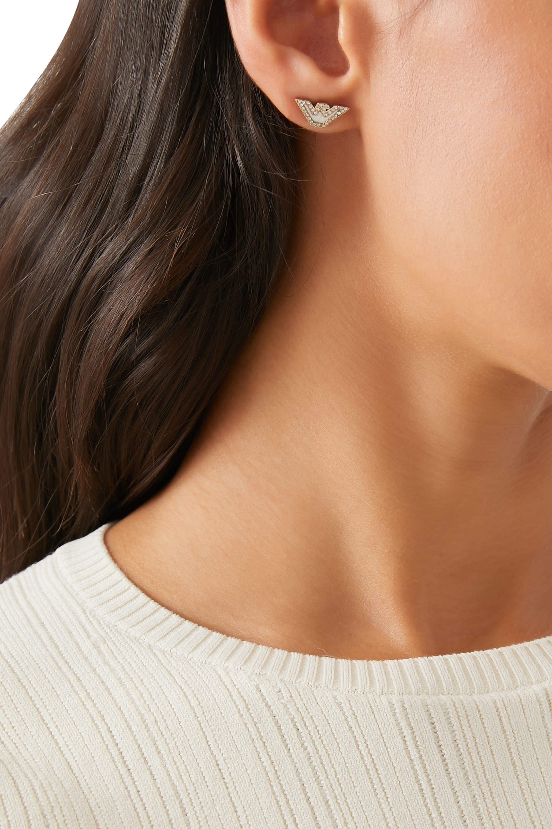 أقراطسنتيمانتل بتصميم شعار الماركة