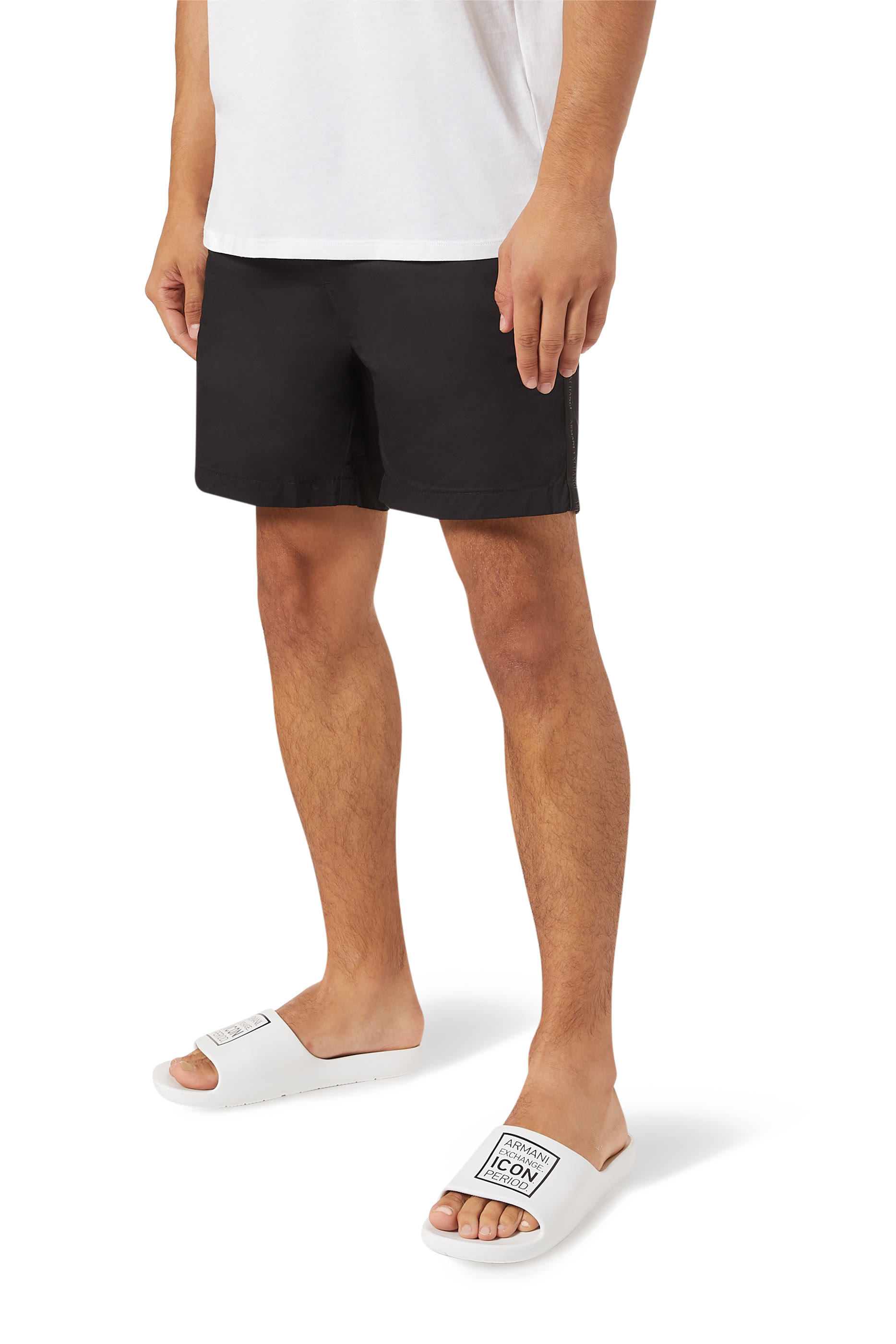 حذاء خفيف بشعار الماركة