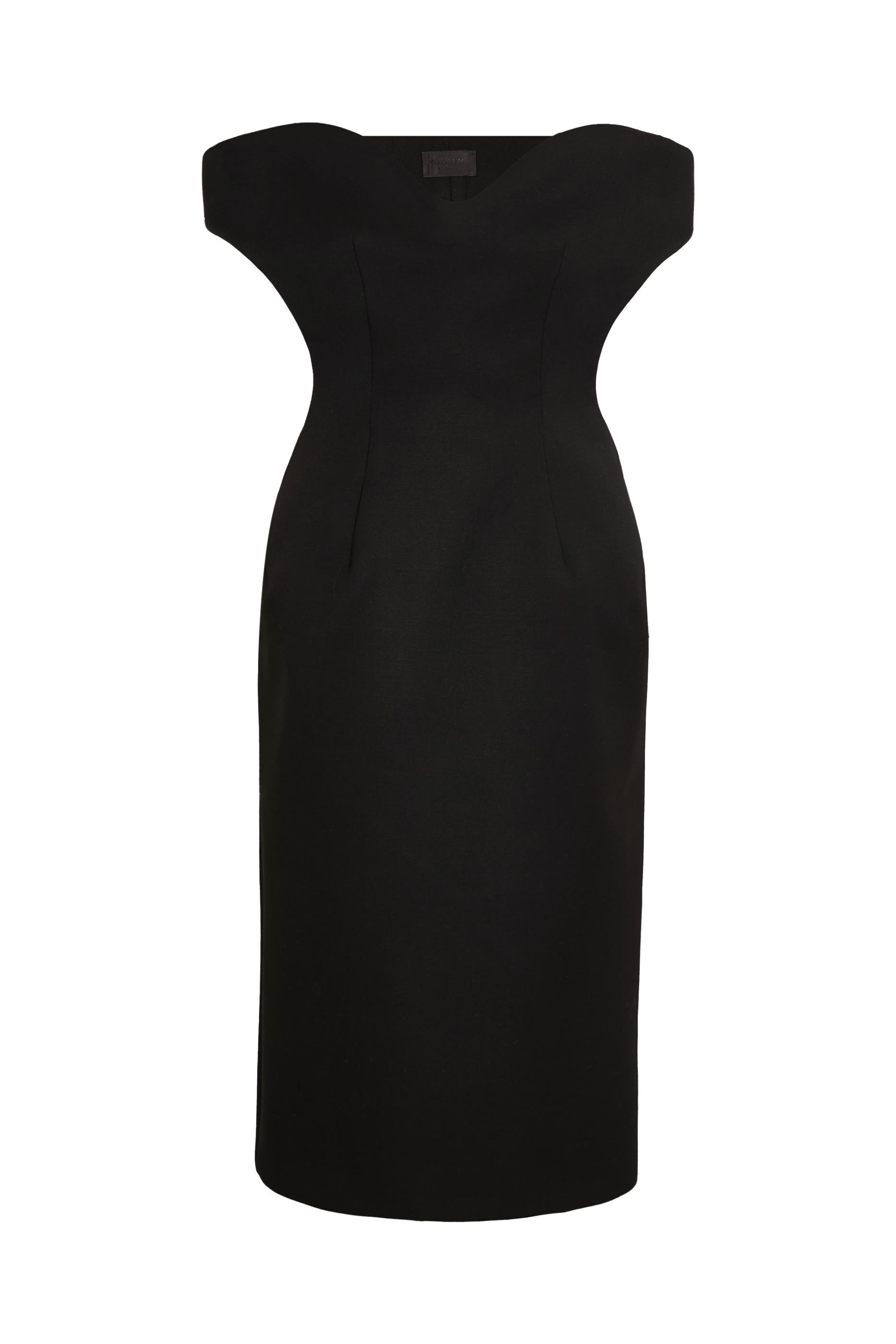 فستان بقصة ضيقة