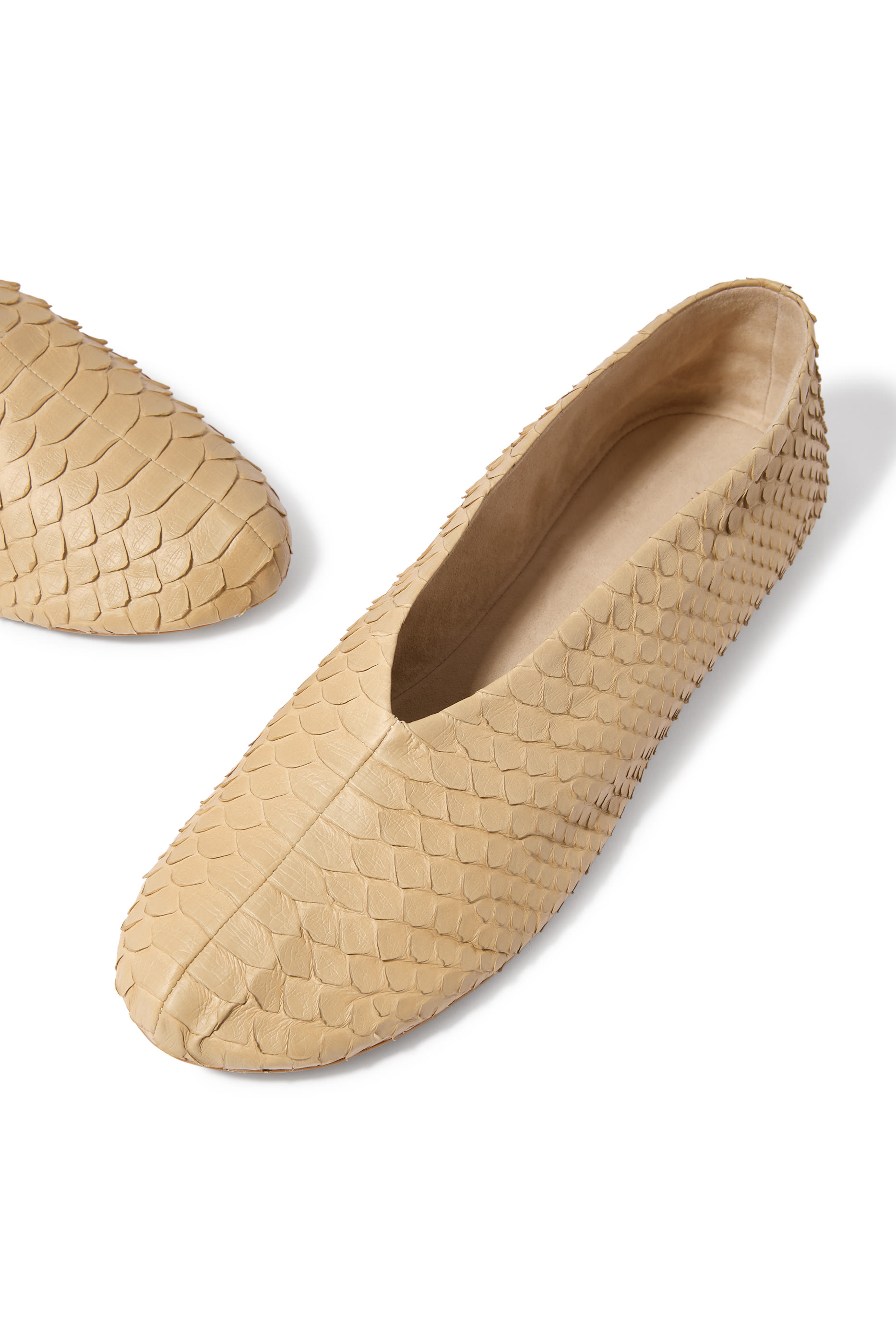 حذاء ستيلا سهل الارتداء بنقشة جلد الثعبان