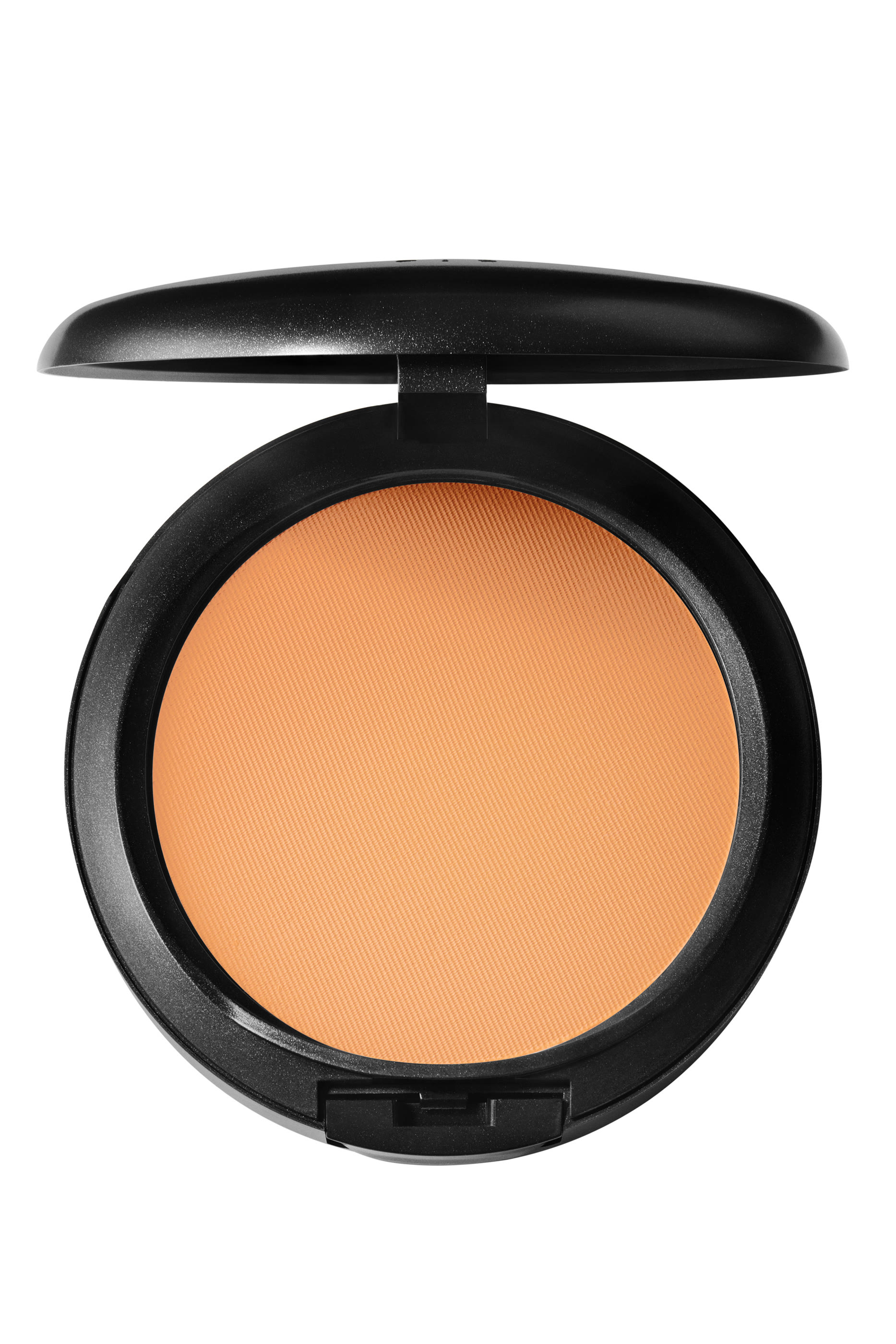 كريم أساس بودرة ستوديو فكس بلاس