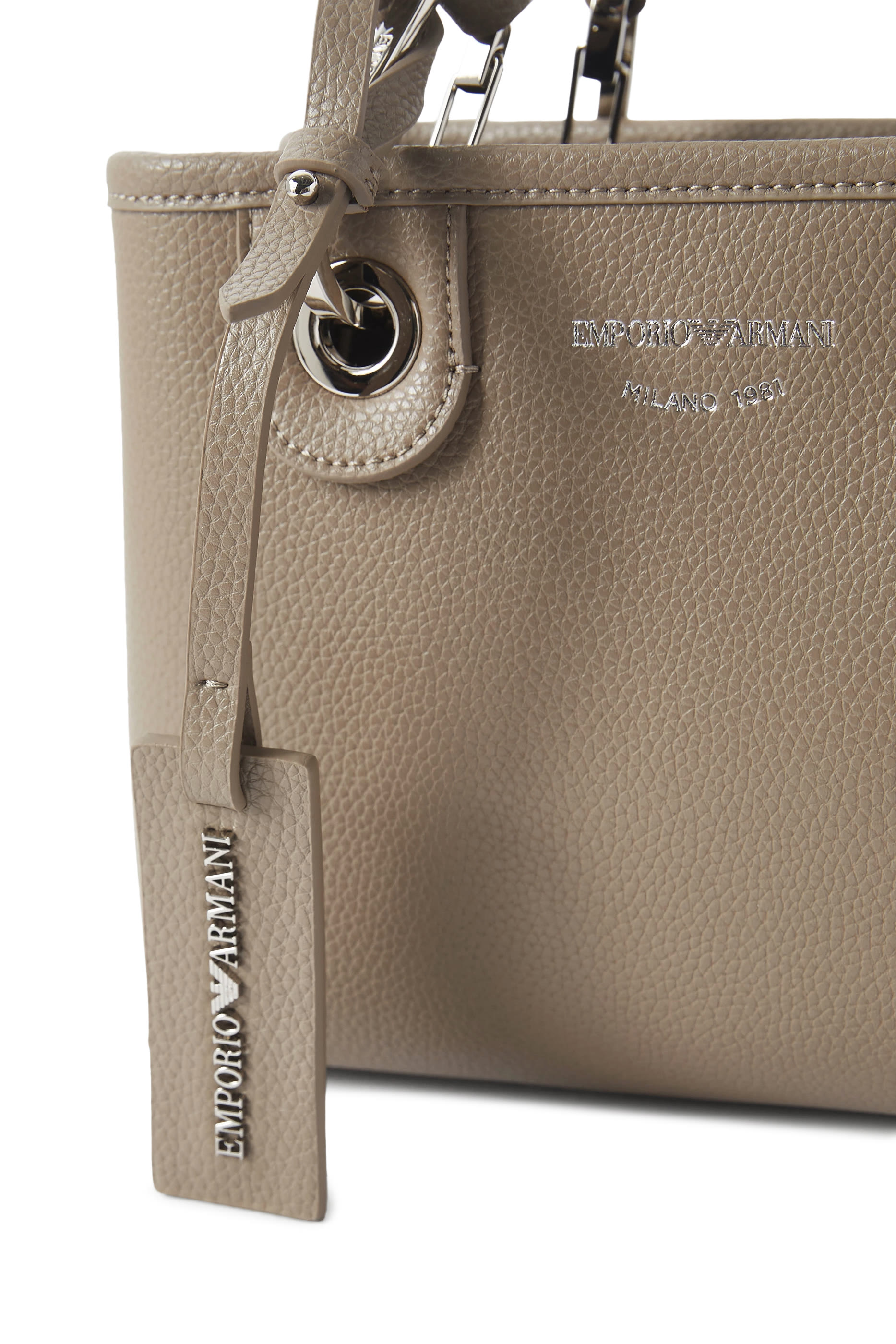 حقيبة يد صغيرة بنقشة شعار الماركة