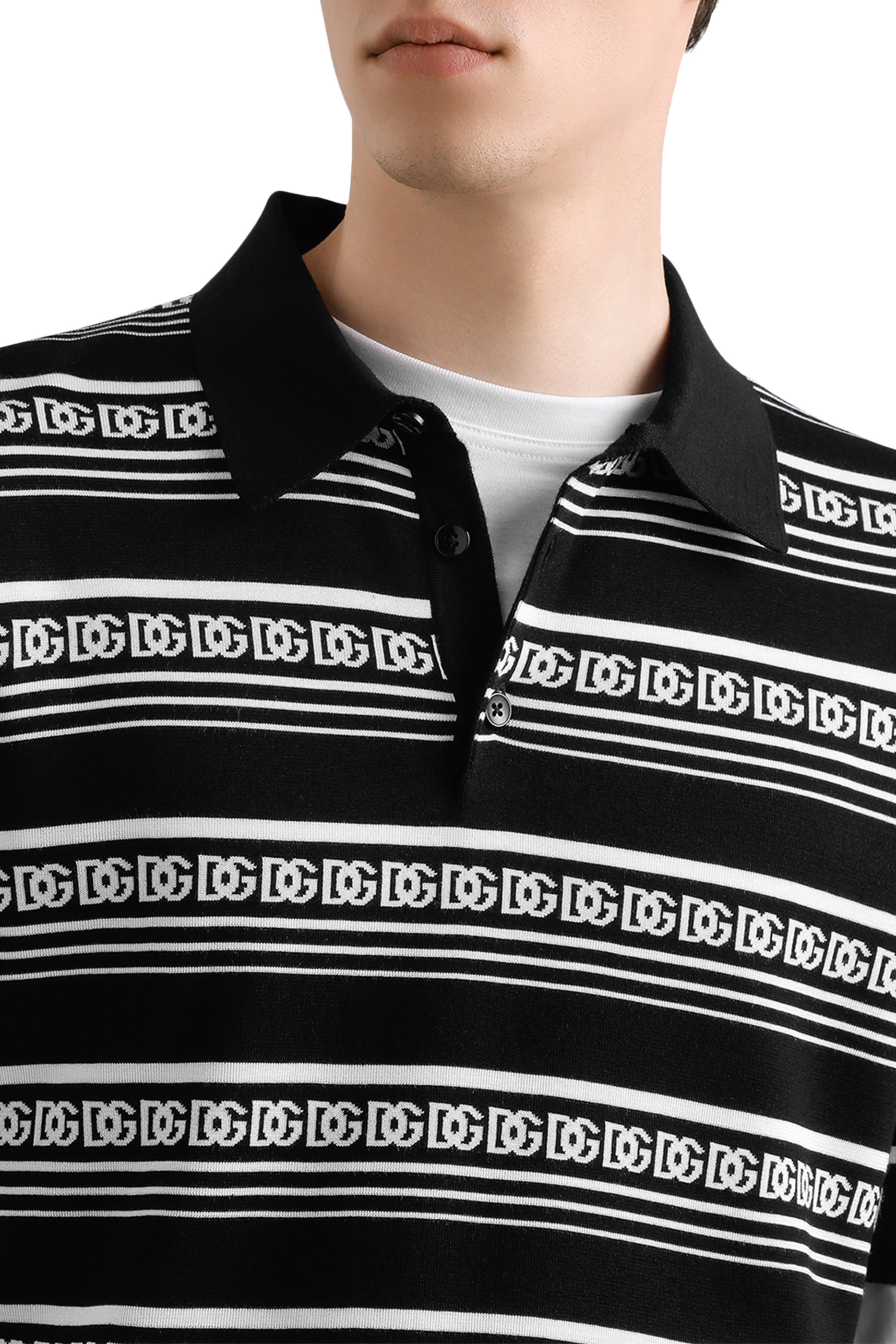 قميص بولو بشعار الماركة حرير