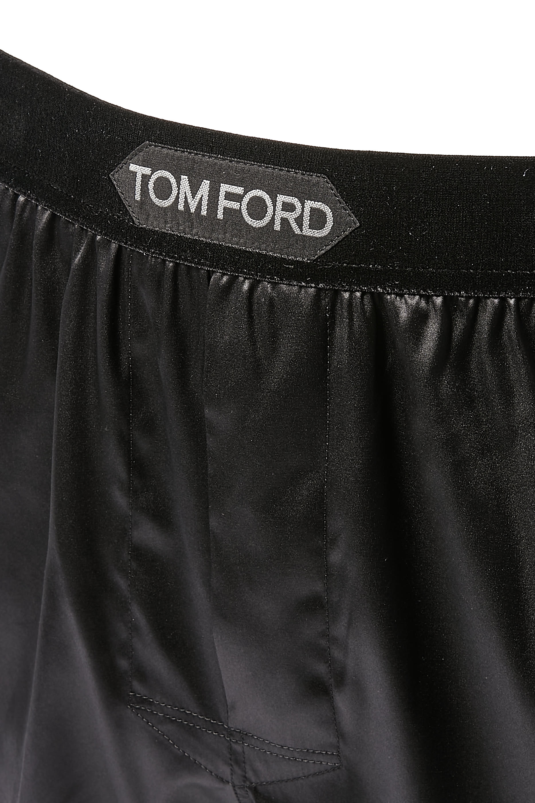 شورت بوكسر حرير بشعار الماركة